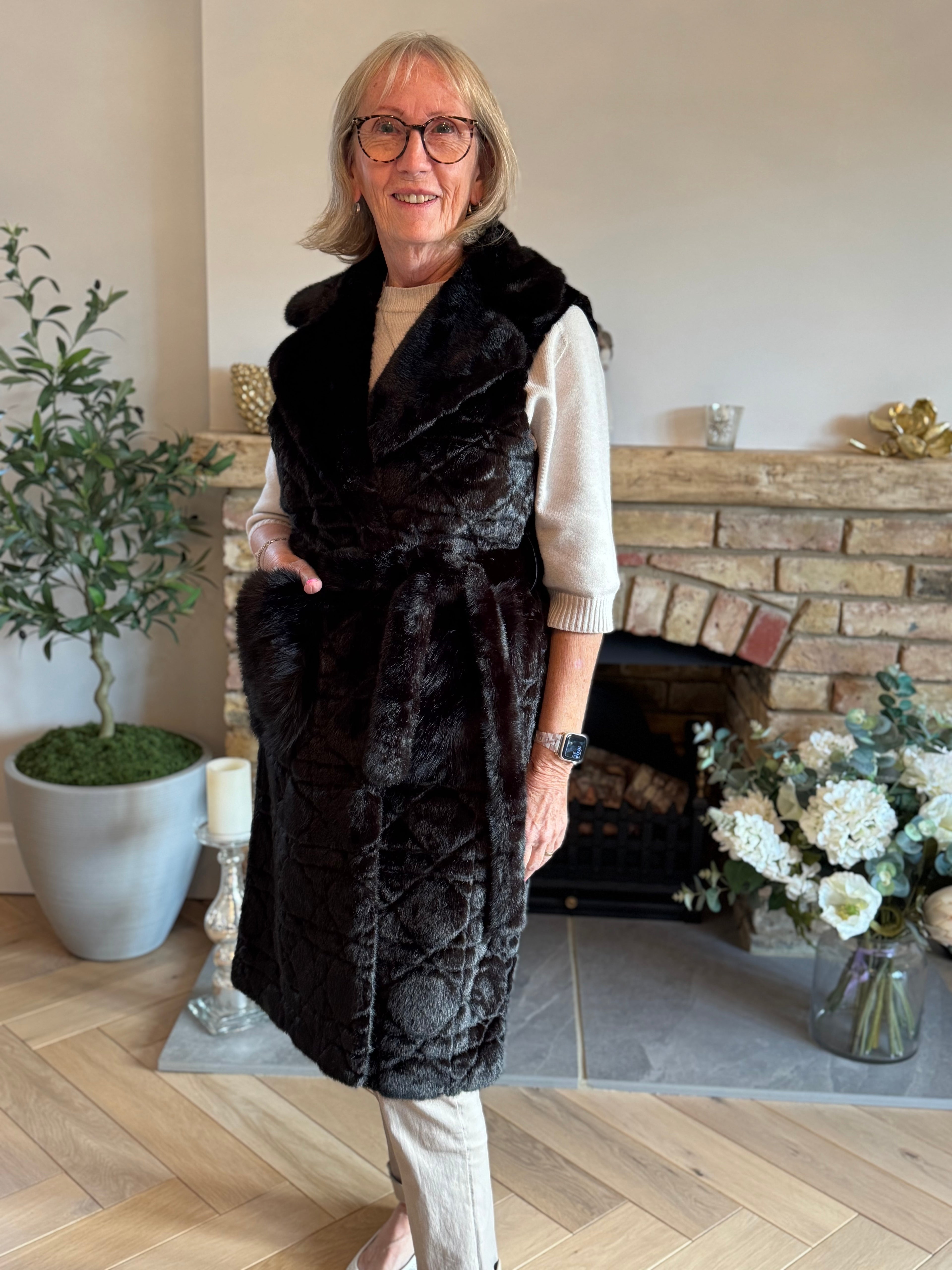 The Moon veil gilet ๐