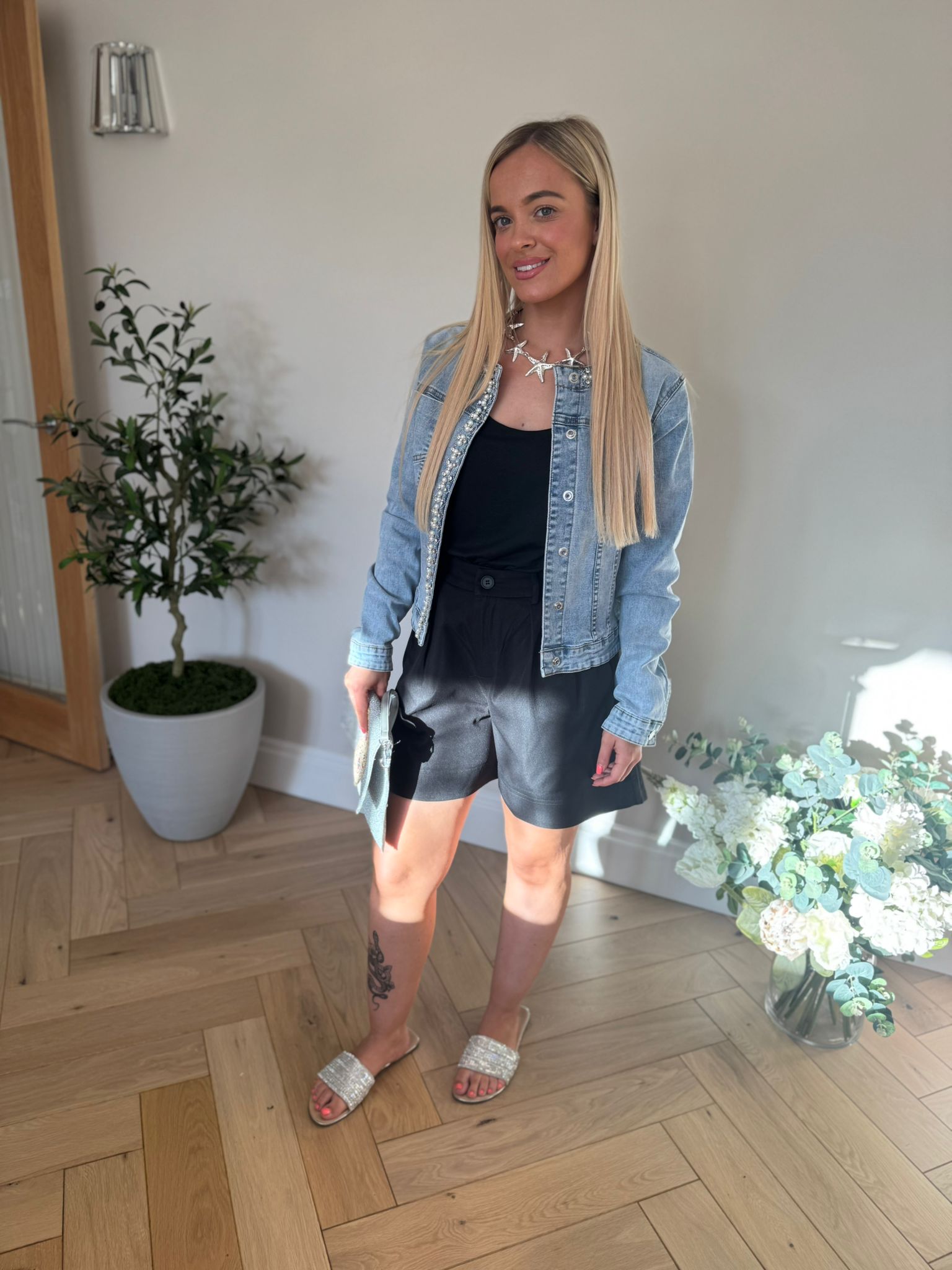 Classic Shorts with Belt