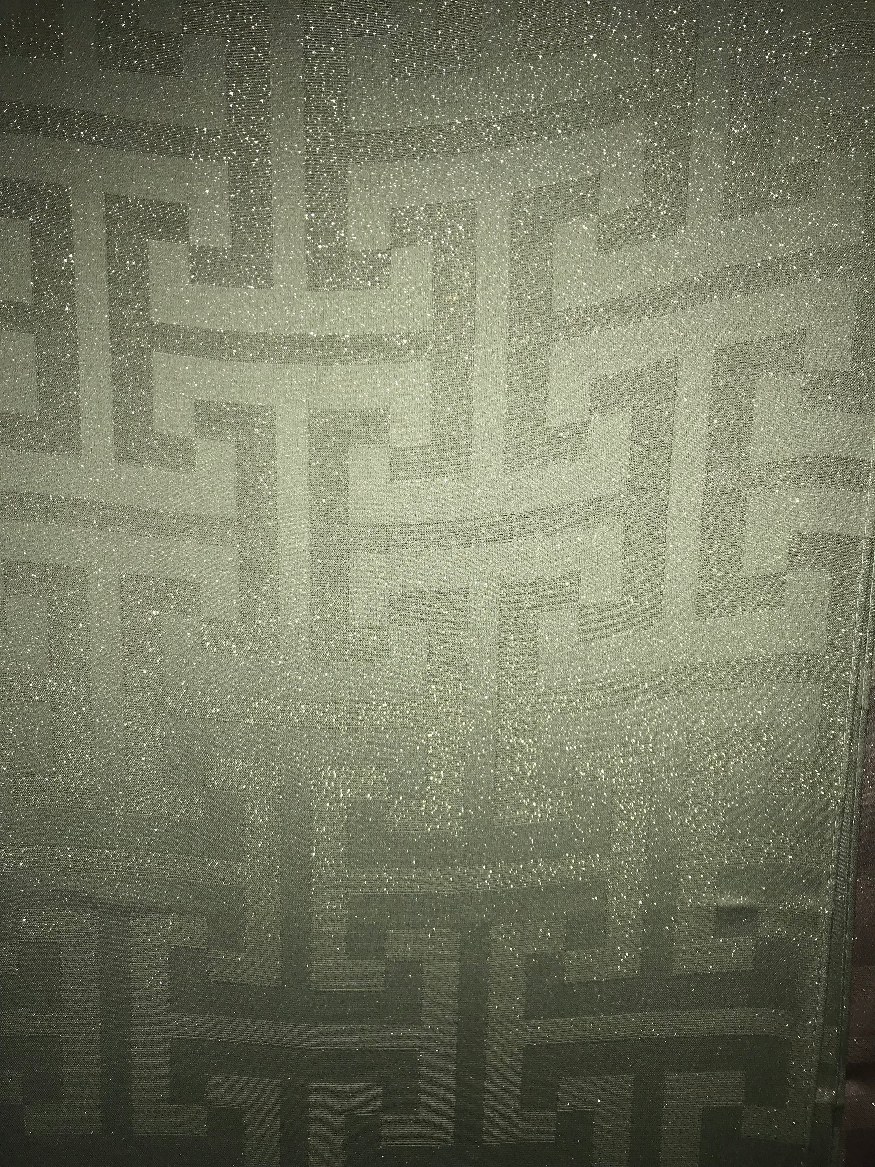 ✨ Maze Lumière Scarf