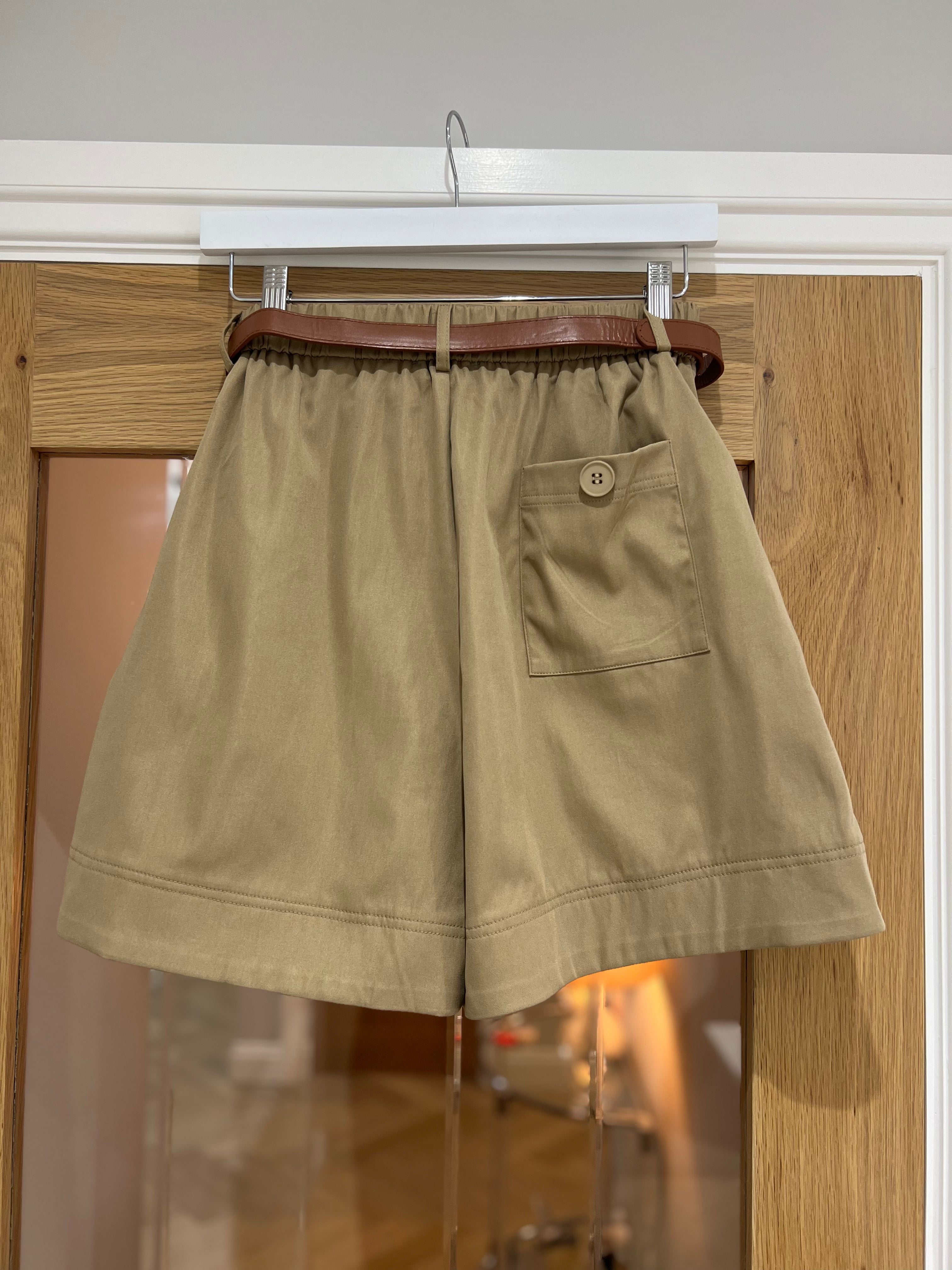 Classic Shorts with Belt