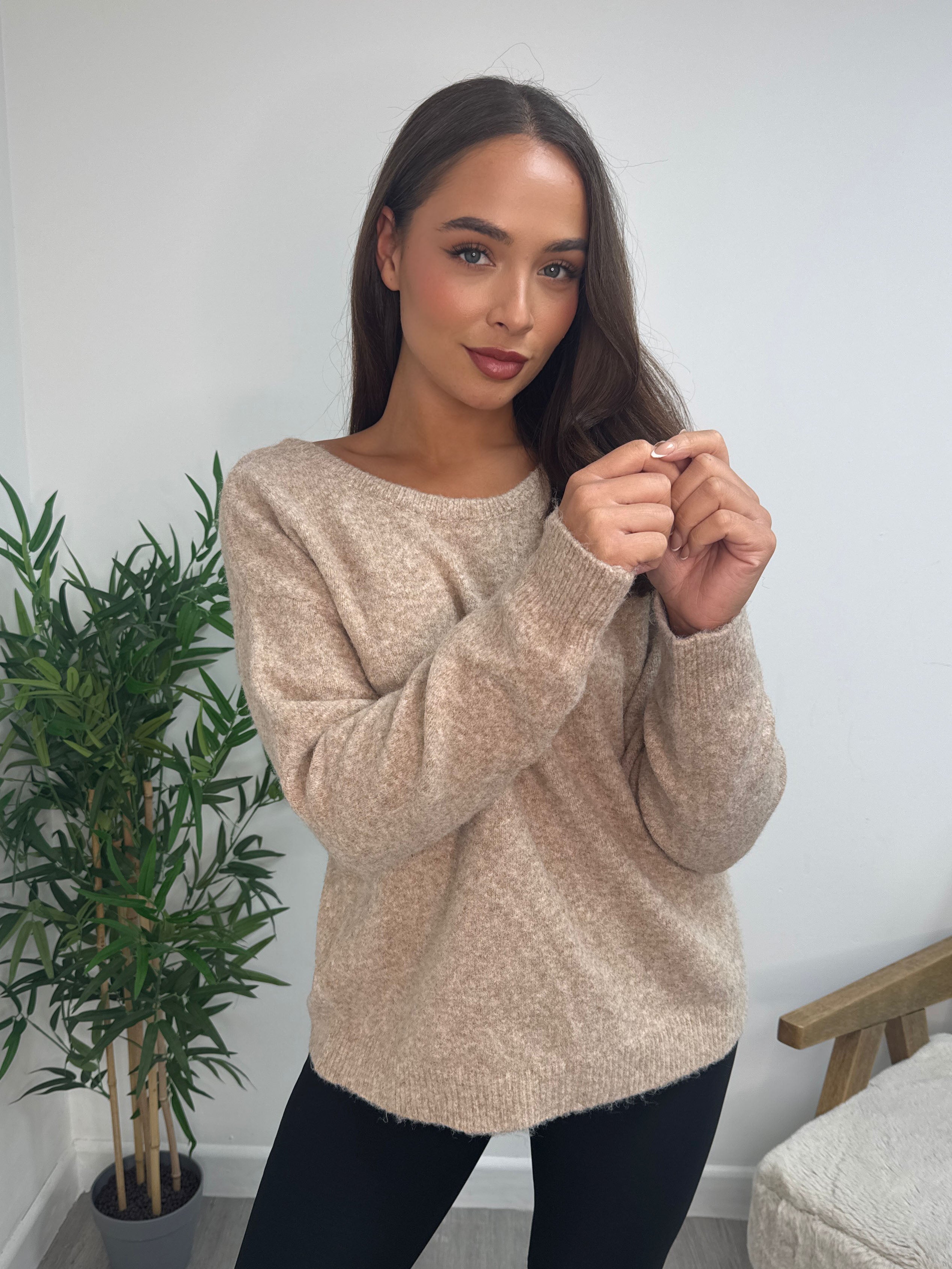 Backtalk Bow Jumper 🎀