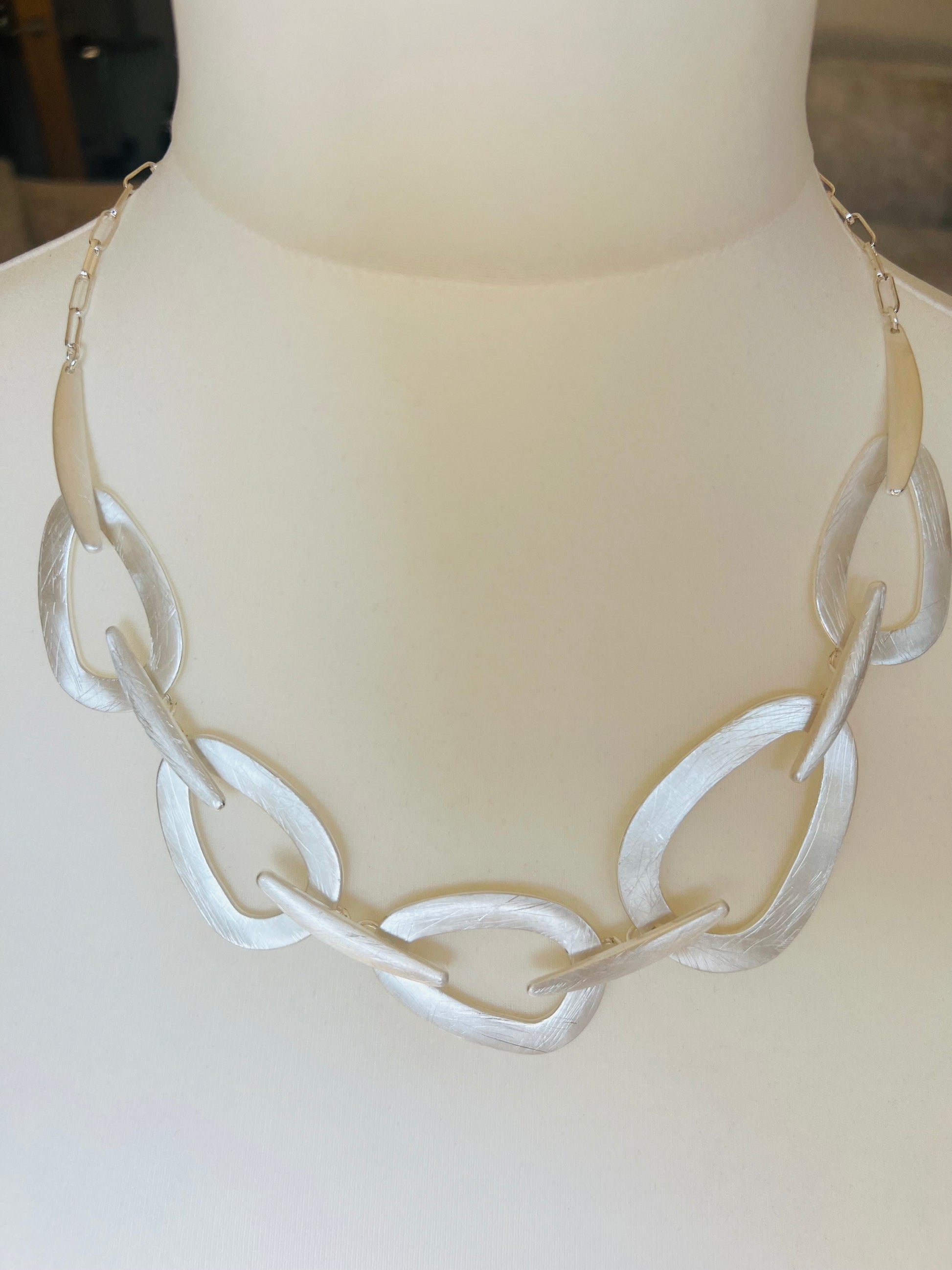 The Link Arc Necklace