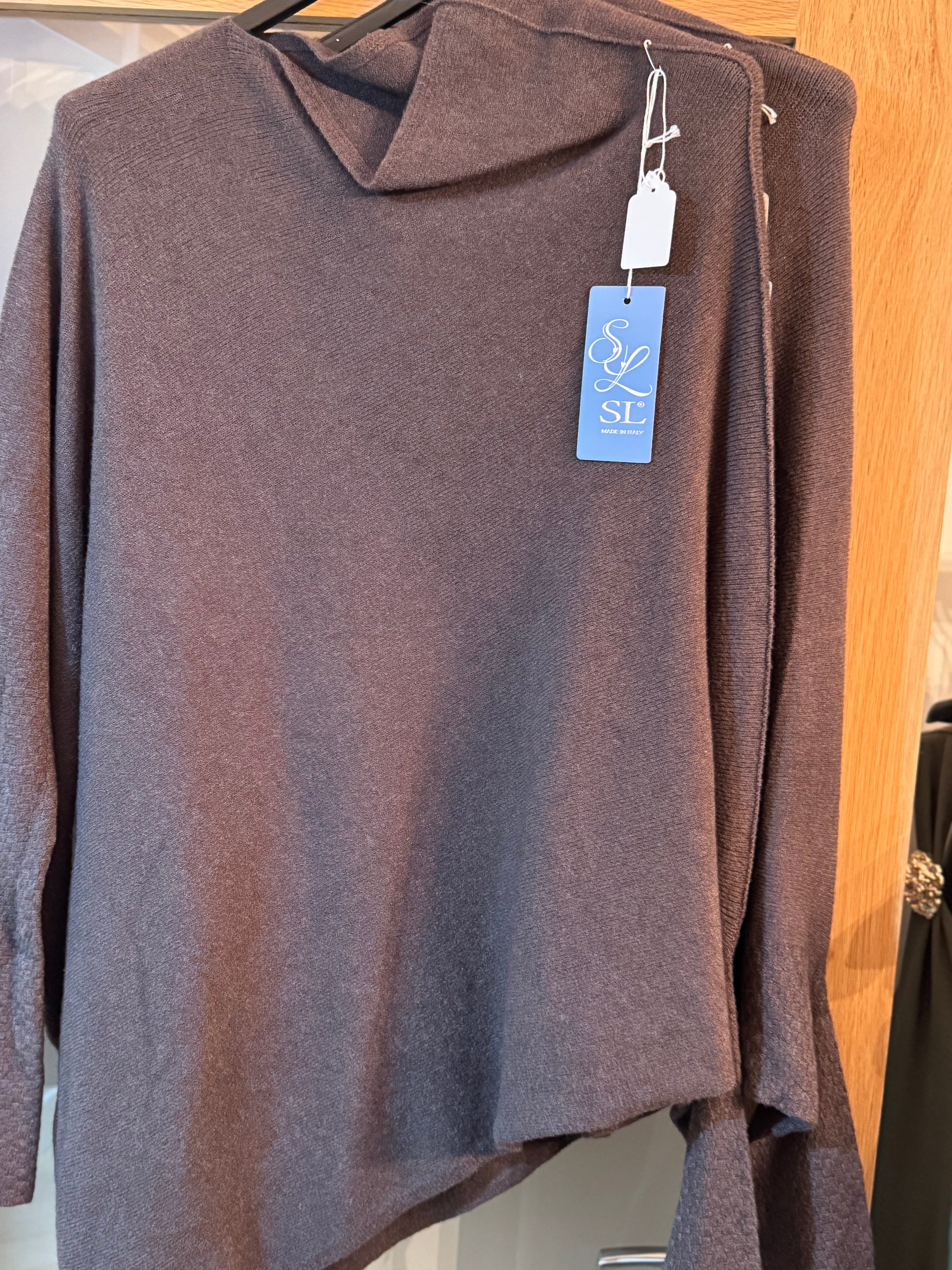 Lyra Asymmetric Jumper