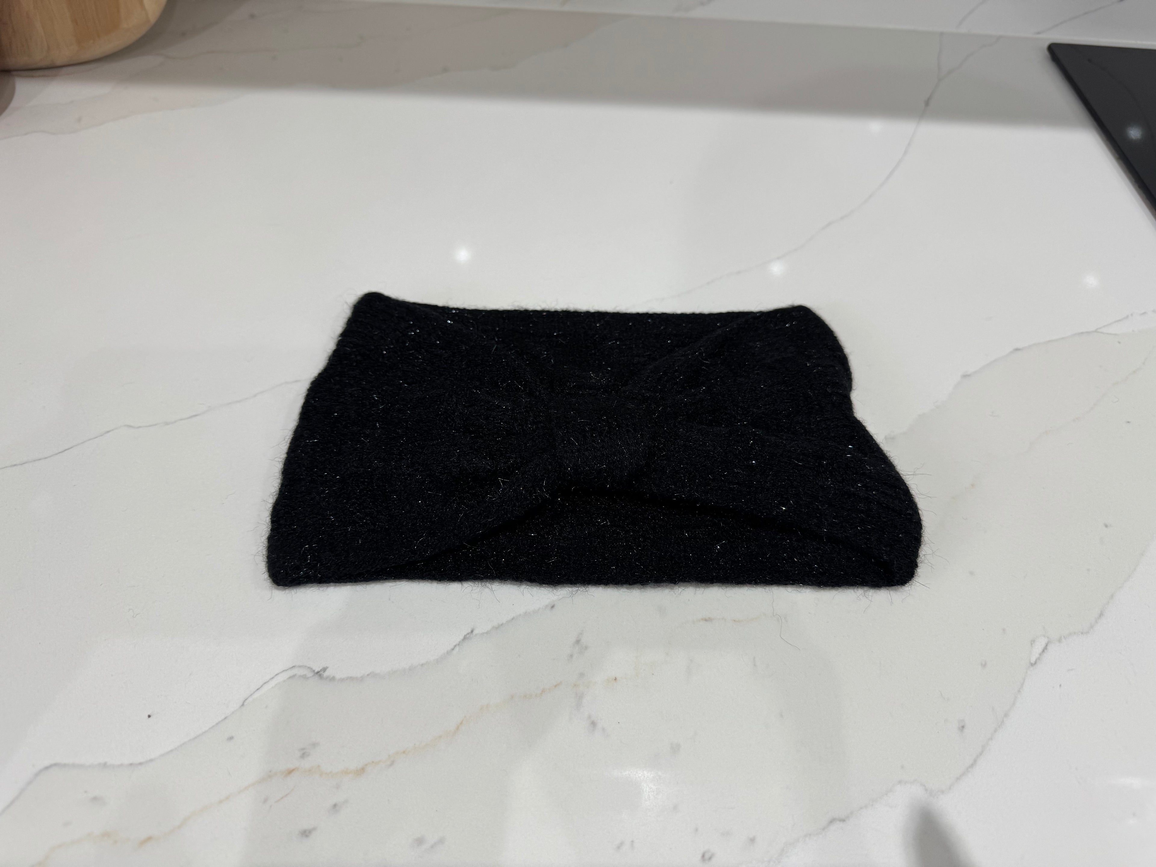 Knot & Whisper Headband 🧶