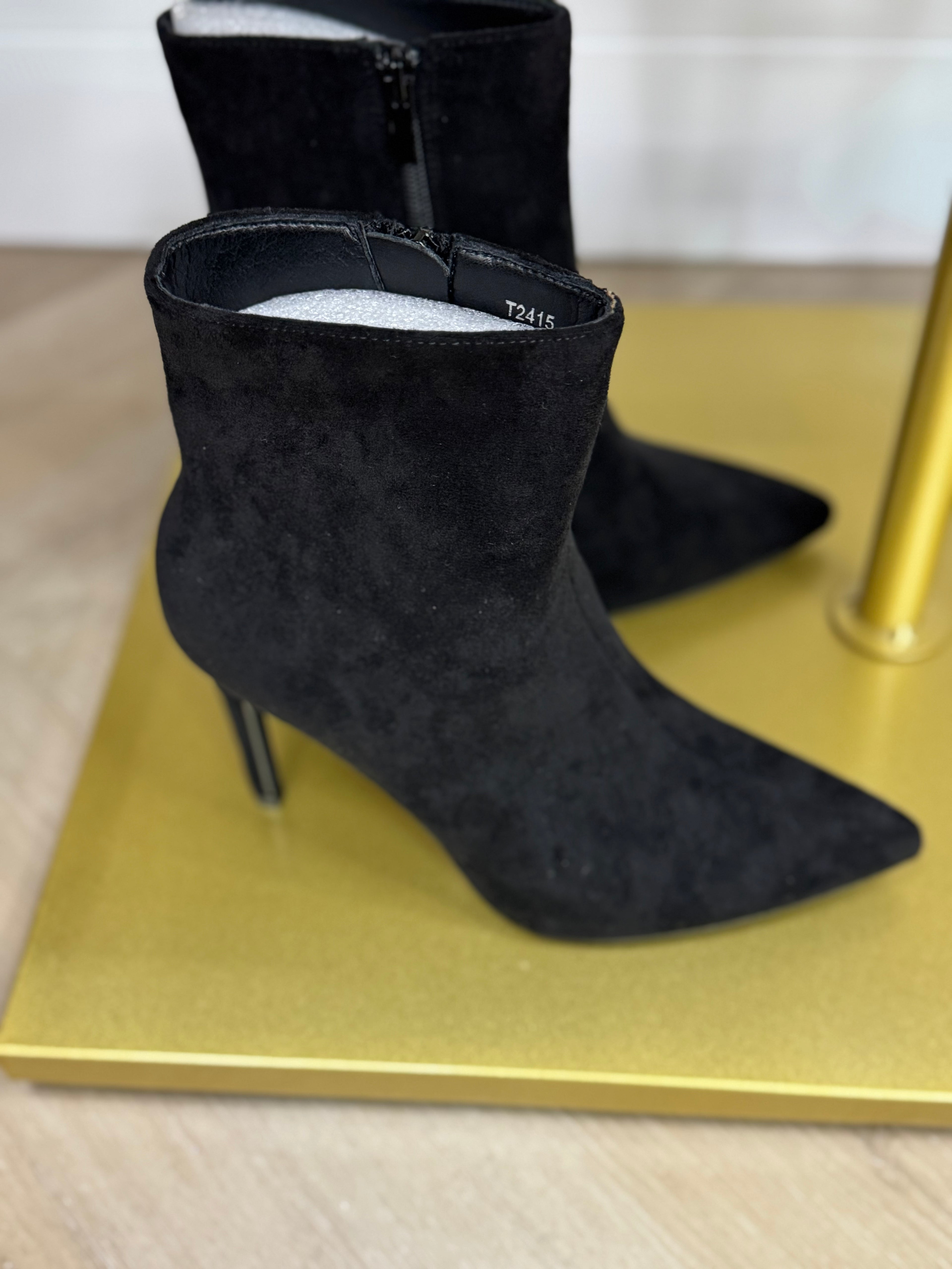 Sass Step Stiletto Ankle Boot