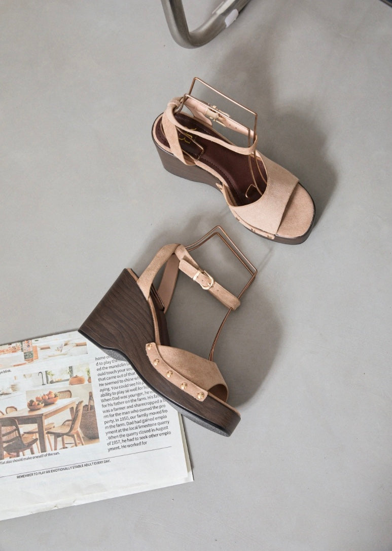 Zara wedge Sandal