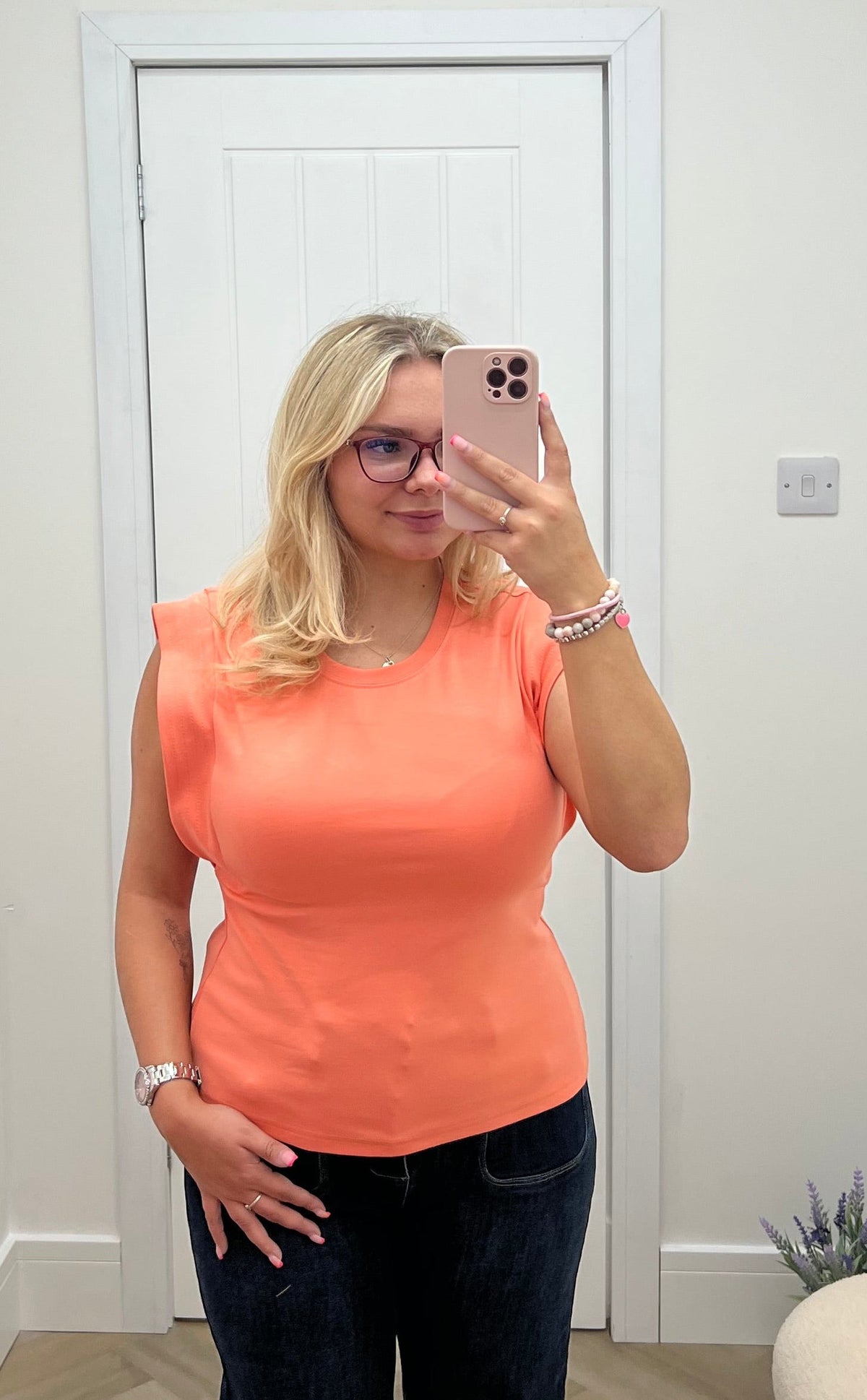 Lizzy Tee