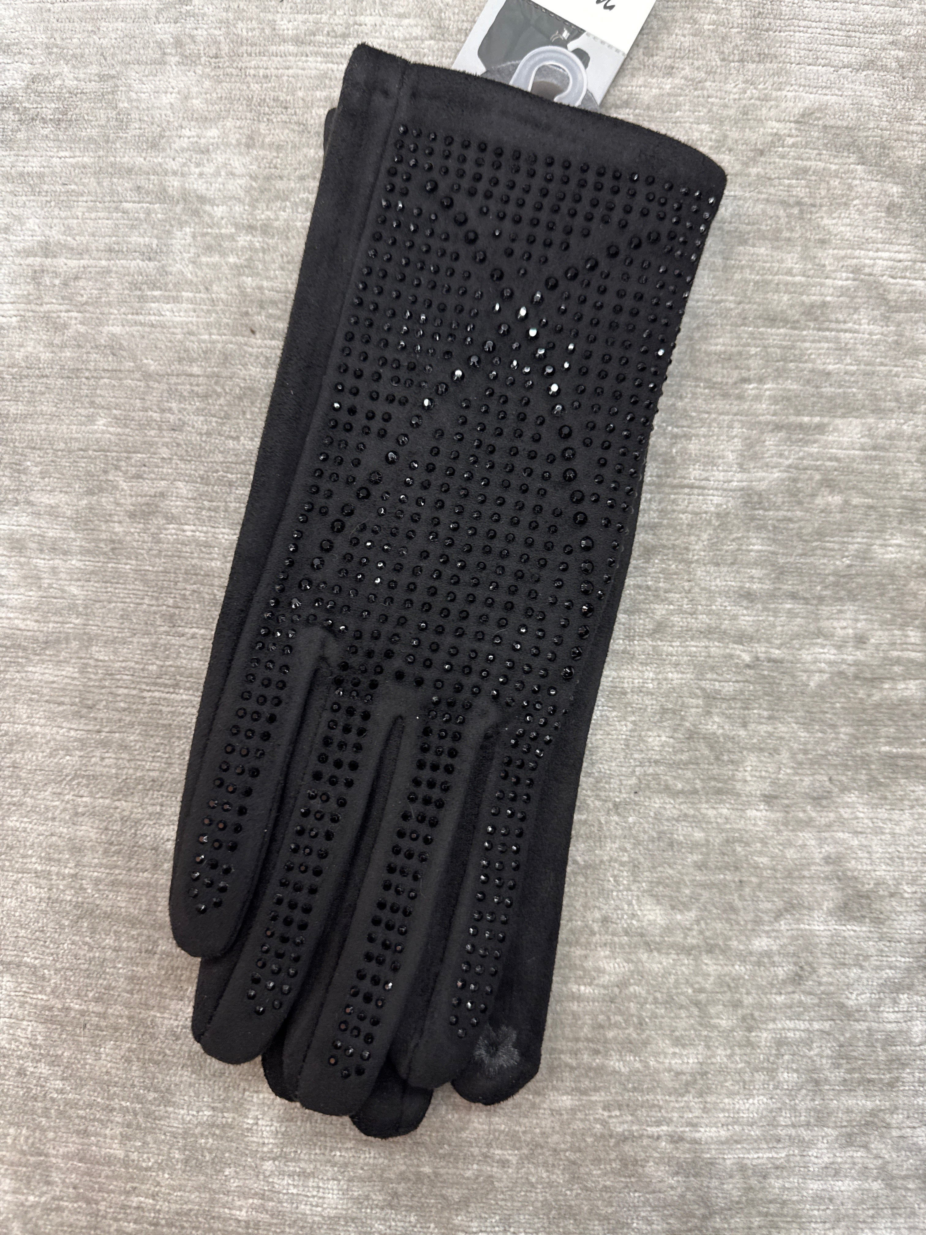 🧿 Pixel Stud Gloves