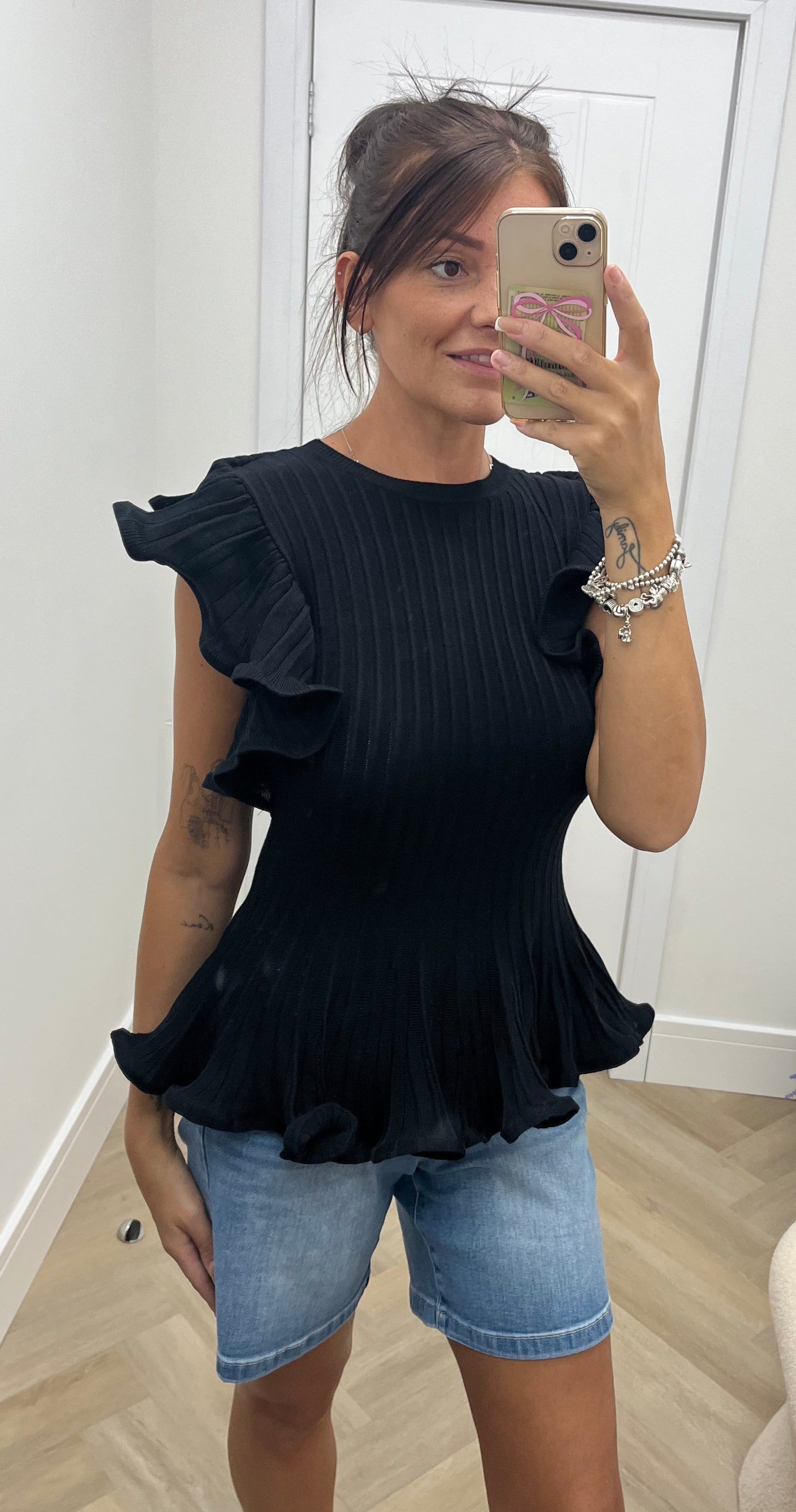 Kelsie Frill top🤍🖤🤎