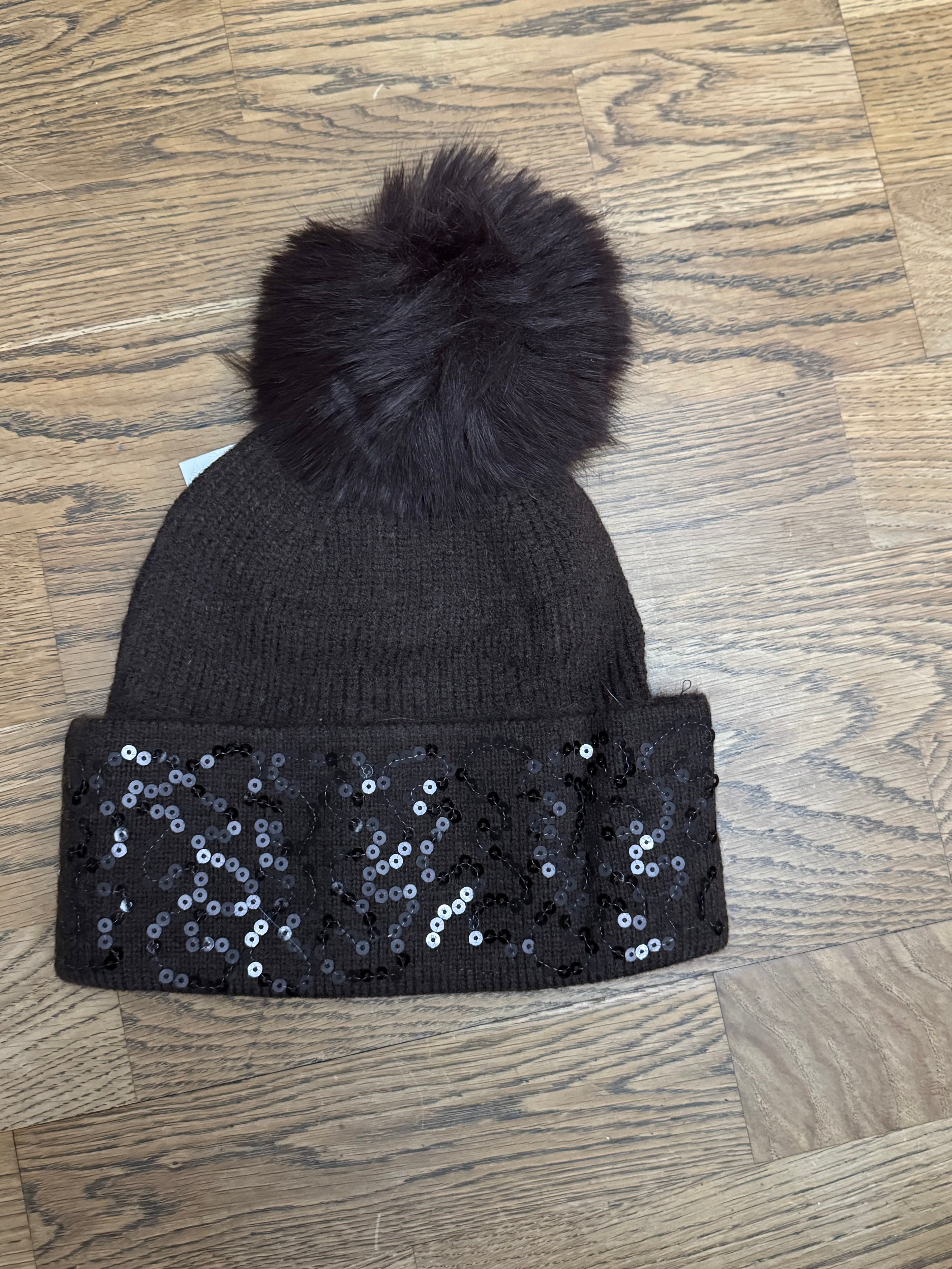 TwinkleTide Pom Beanie