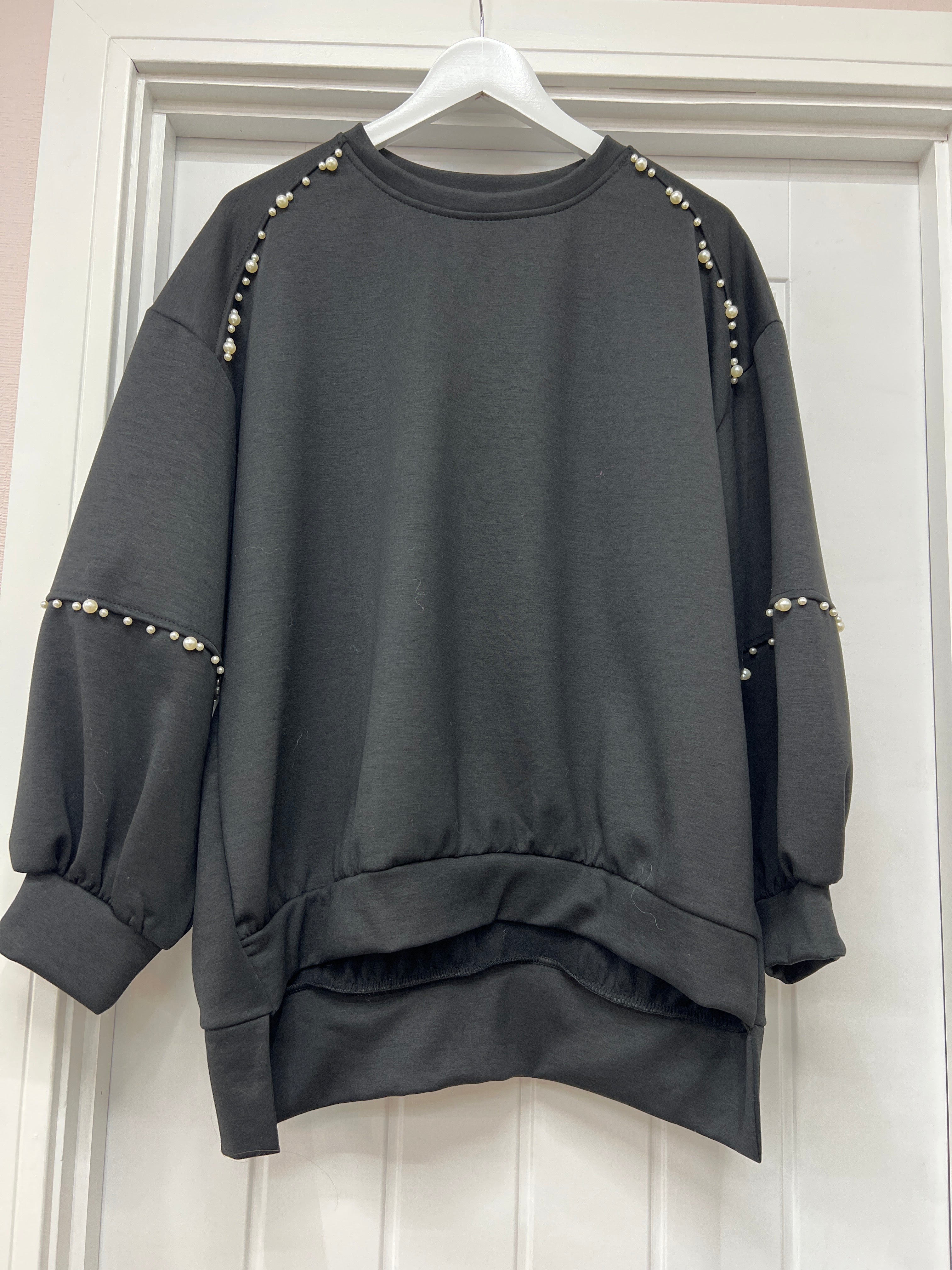 ✨ Pearl High-Low Sweatshirt