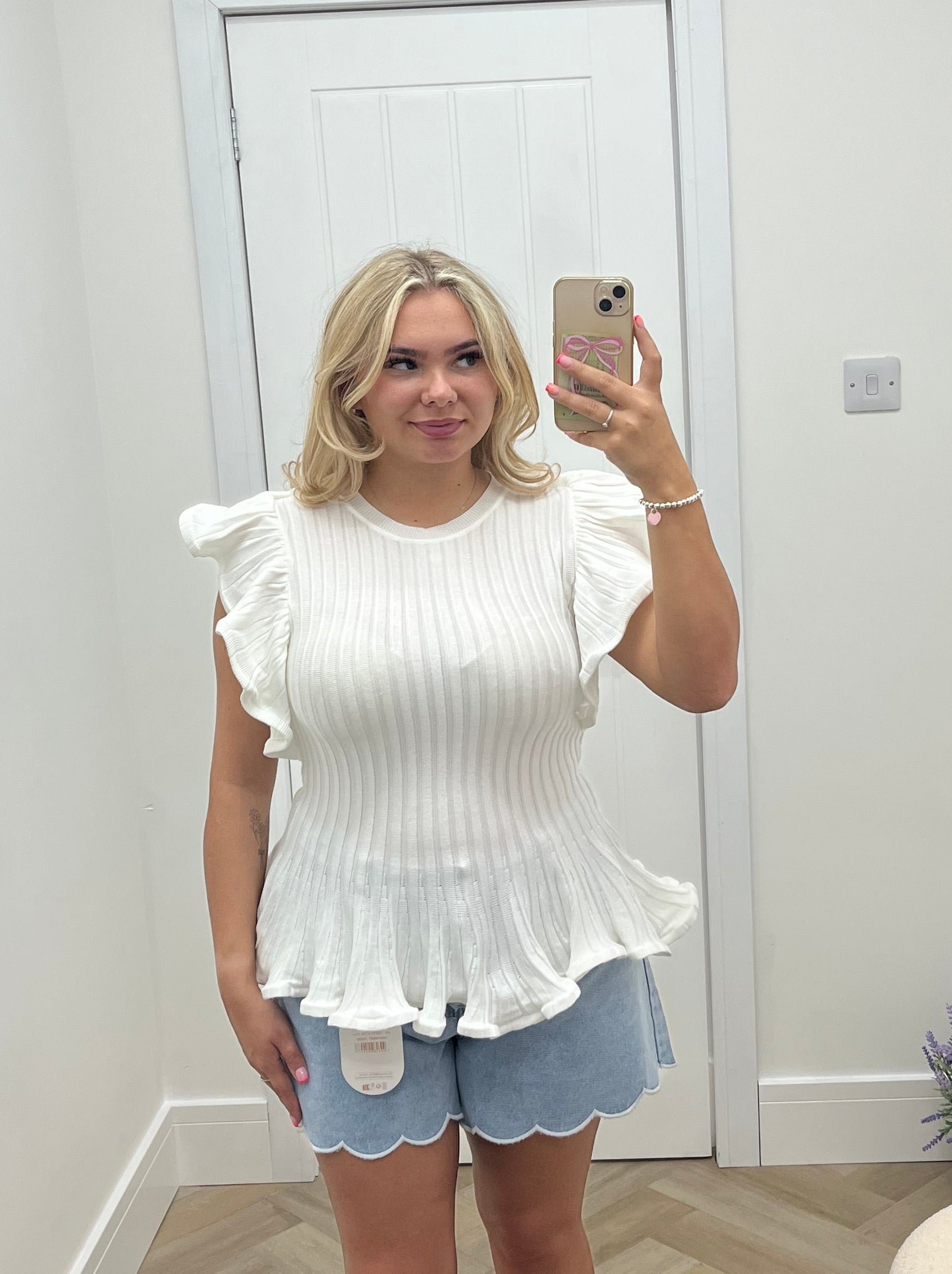 Kelsie Frill top🤍🖤🤎