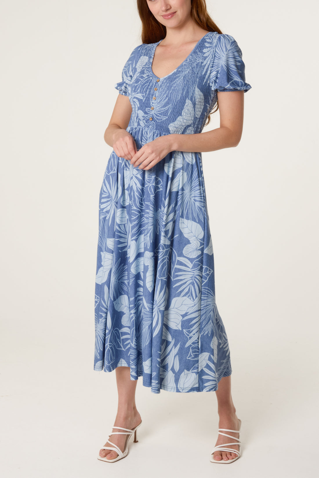 Donna Shirred Scoop Neck Leaf Print Dress – Denim