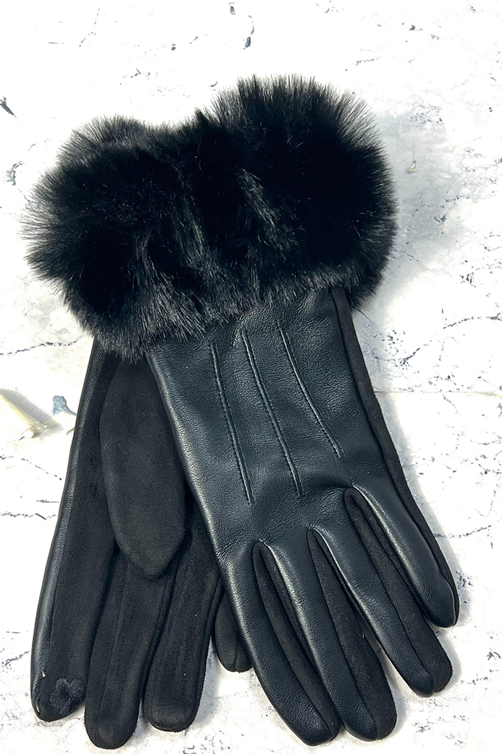 ❄️ Luxe Touch Faux Leather Gloves