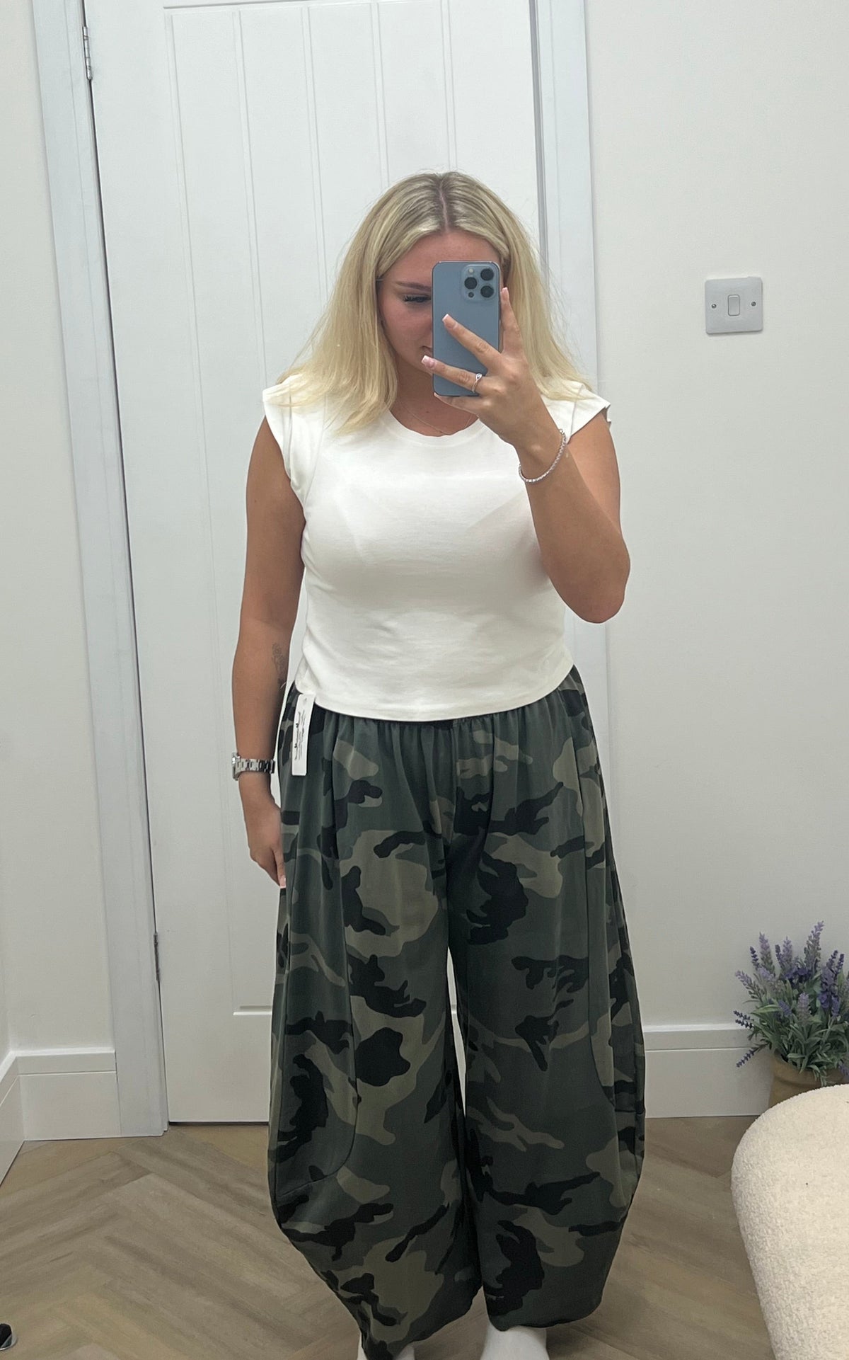 Sierra Camo Cropped Barrel Joggers