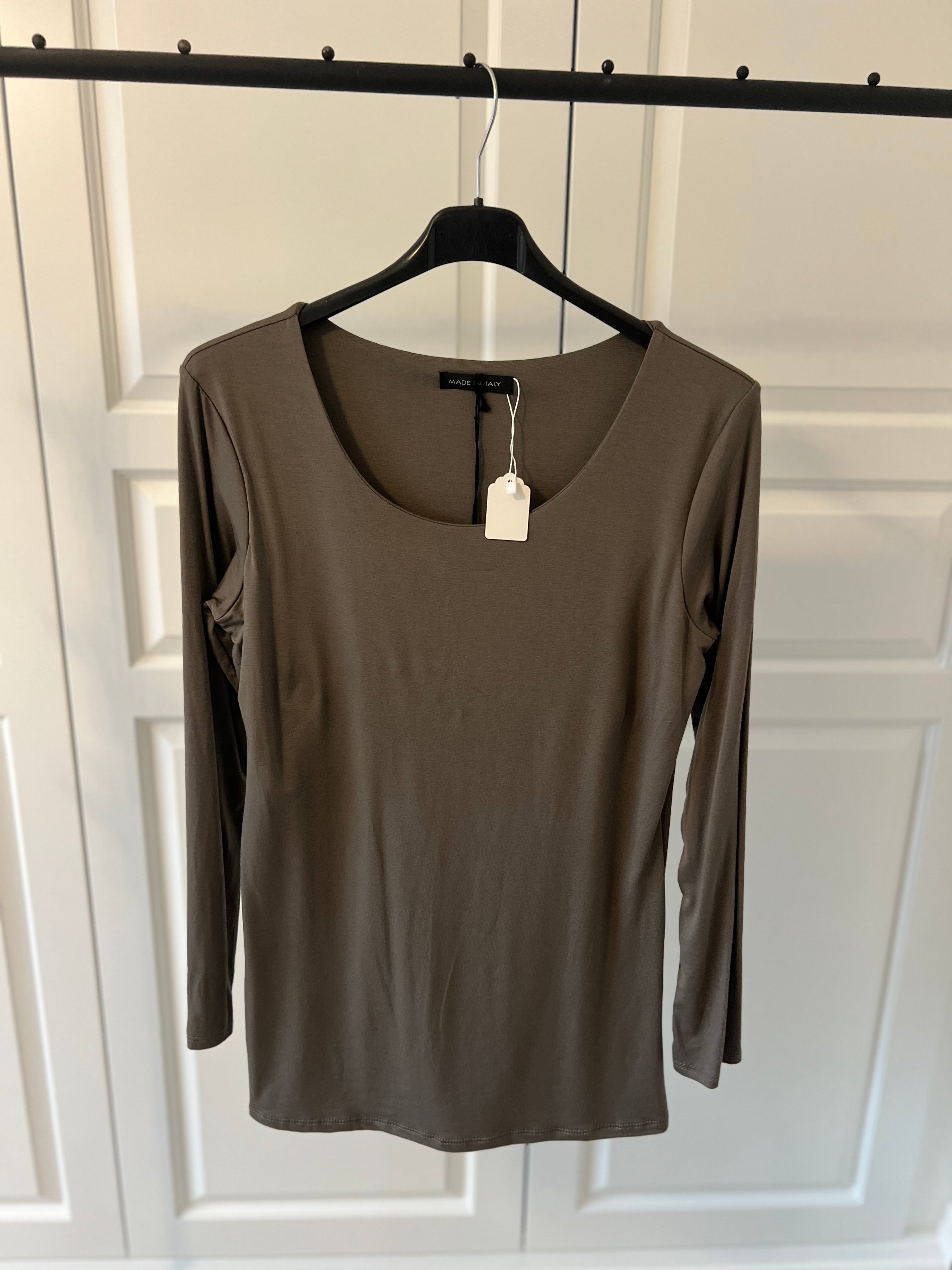 The Nola Scoop Neck Top