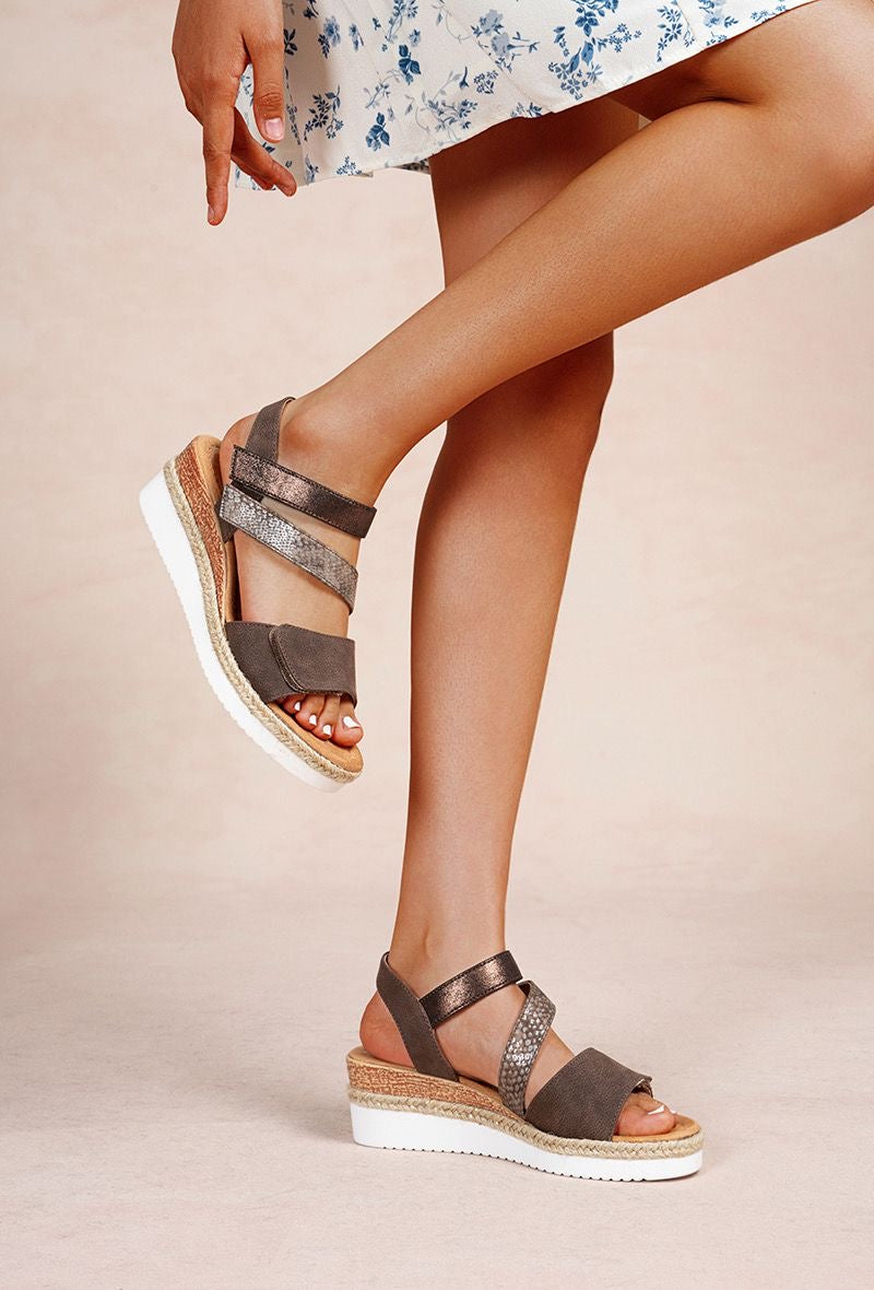 Gloria Sandals