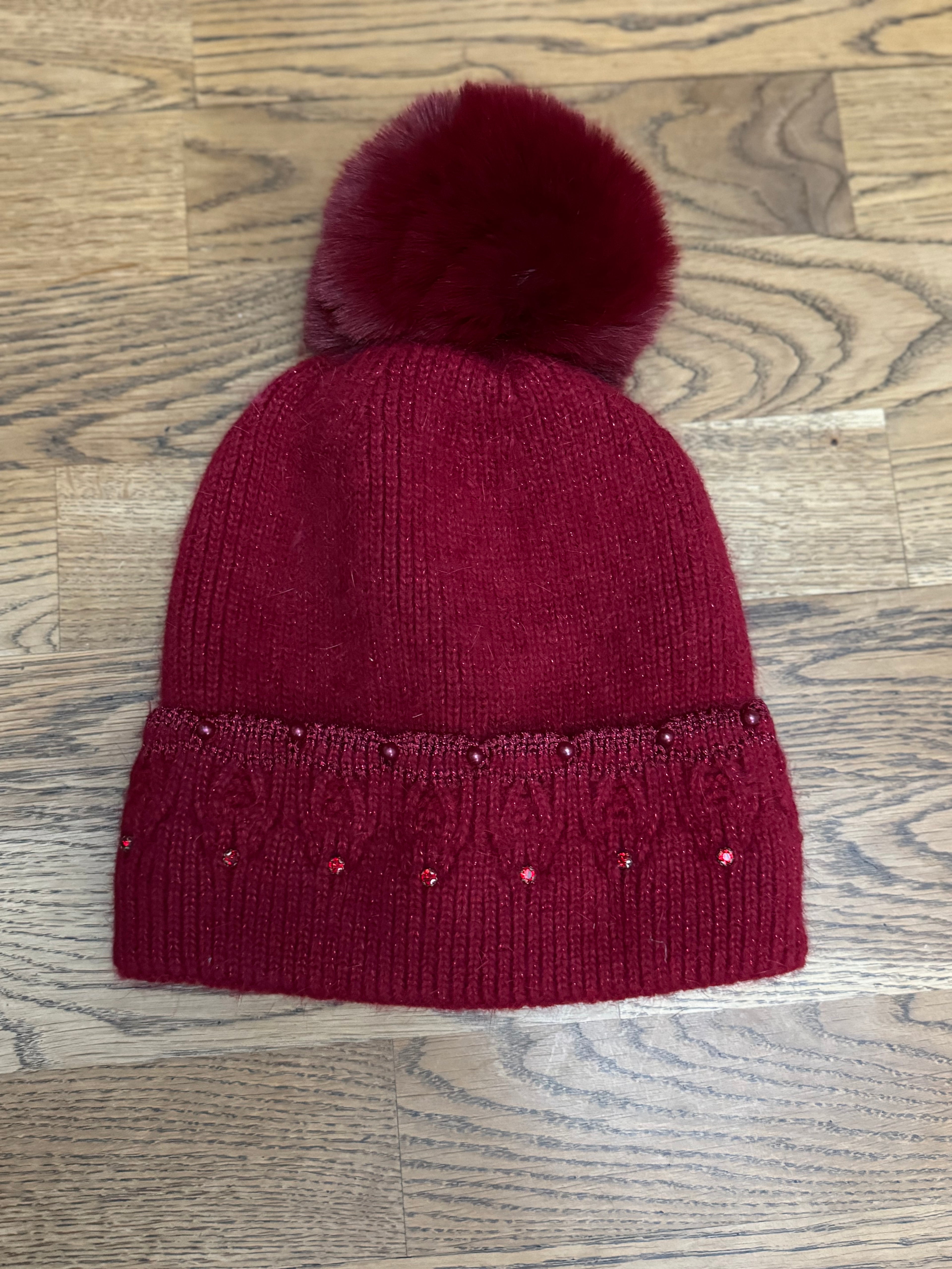 Lustrebloom Pom Beanie