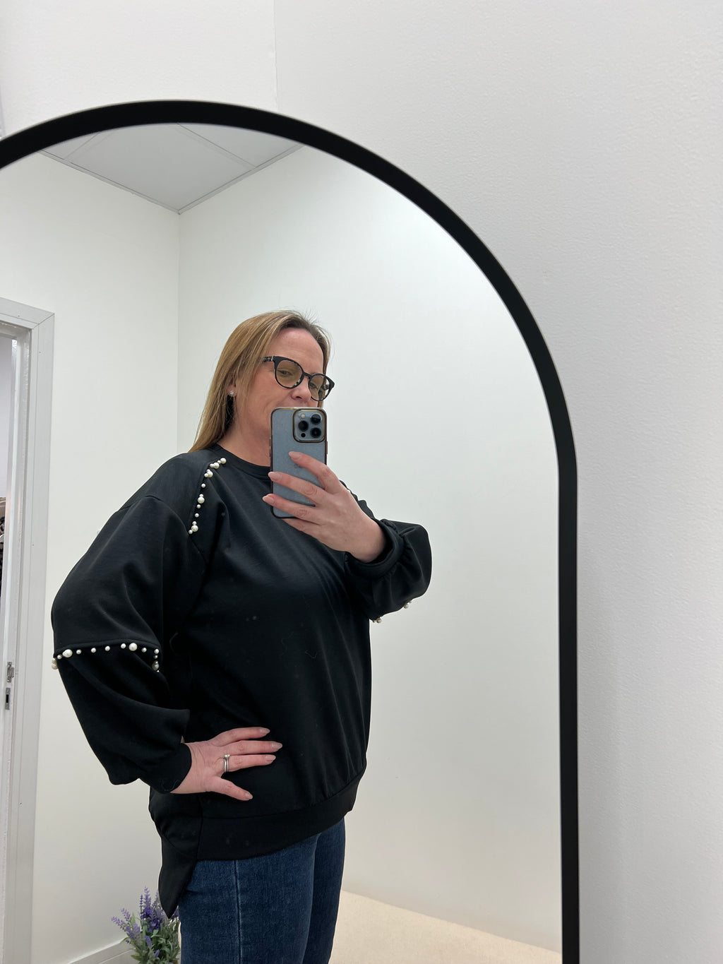 ✨ Pearl High-Low Sweatshirt