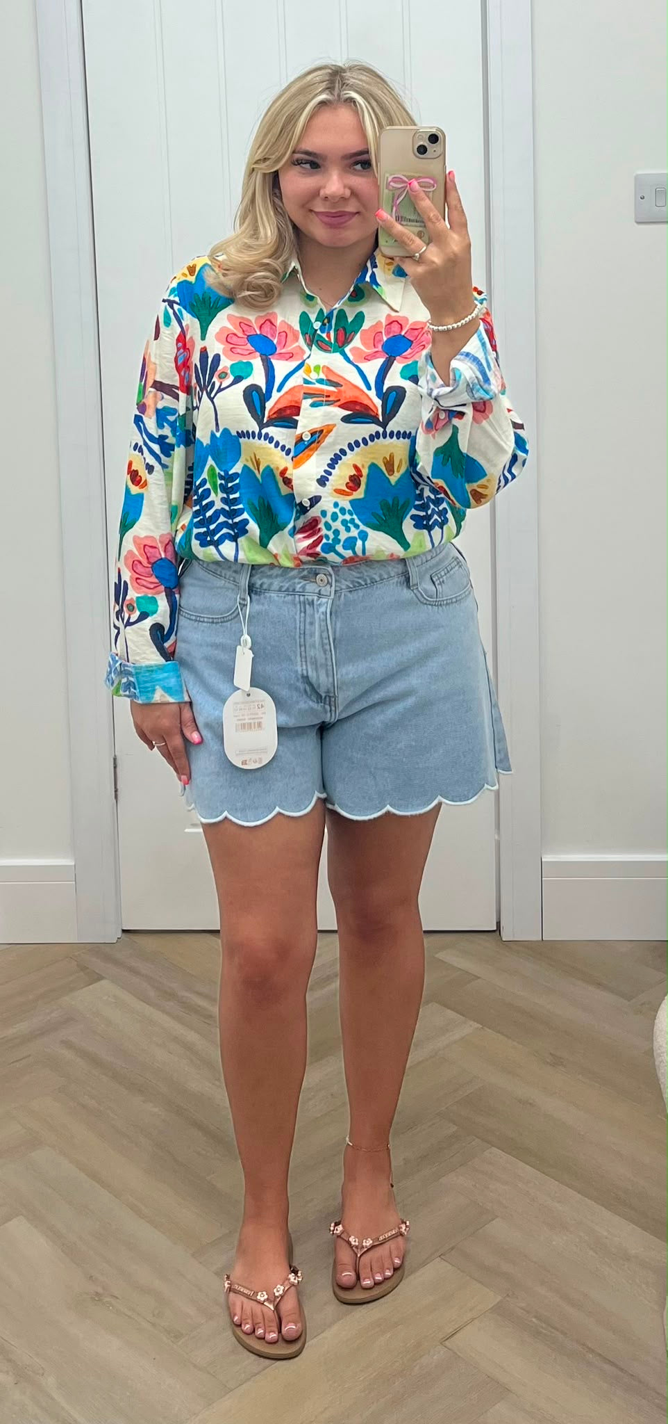 Casy Scalloped Light Denim Shorts