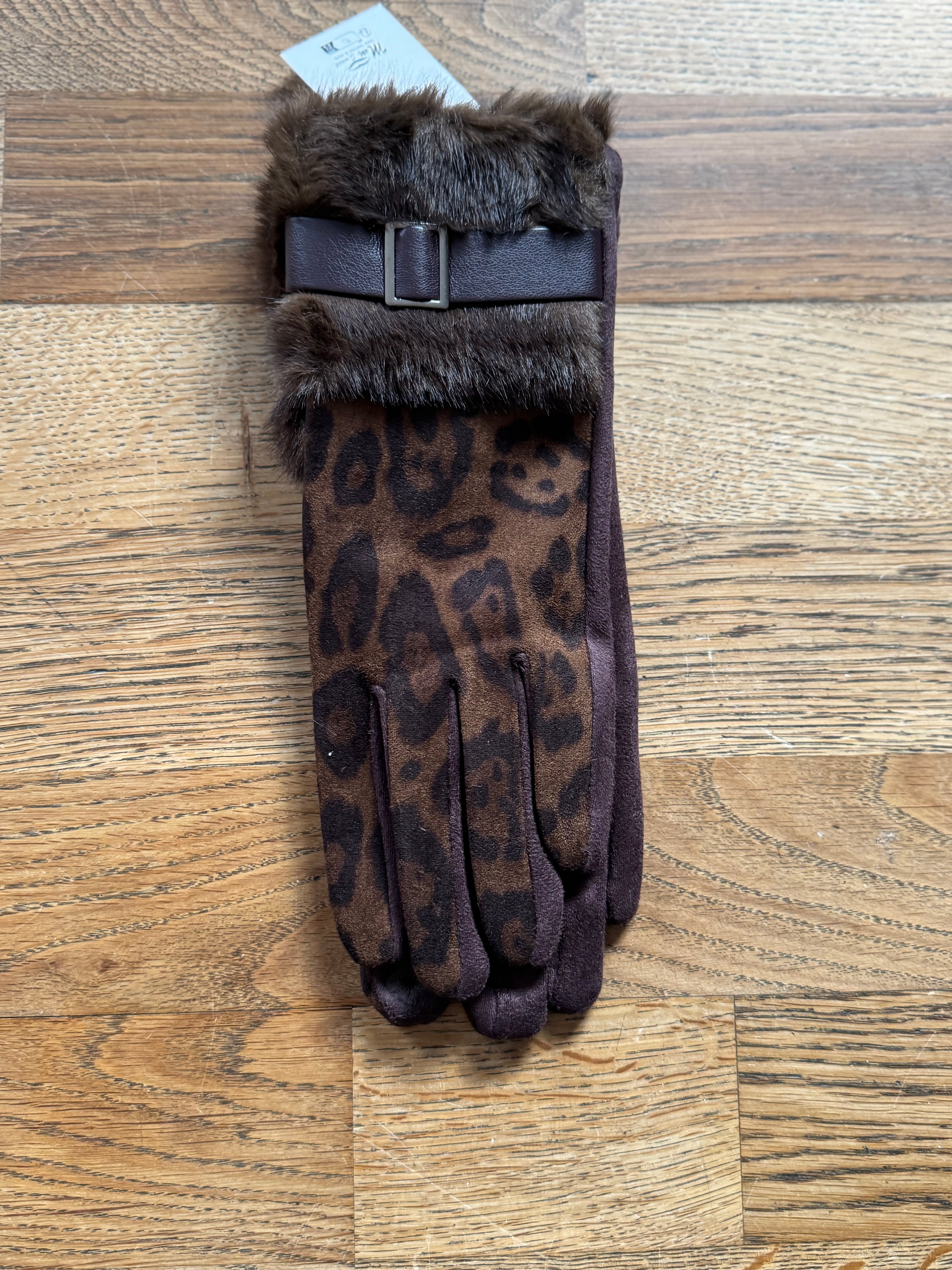 🐾 Luxe Leopard Winter Gloves