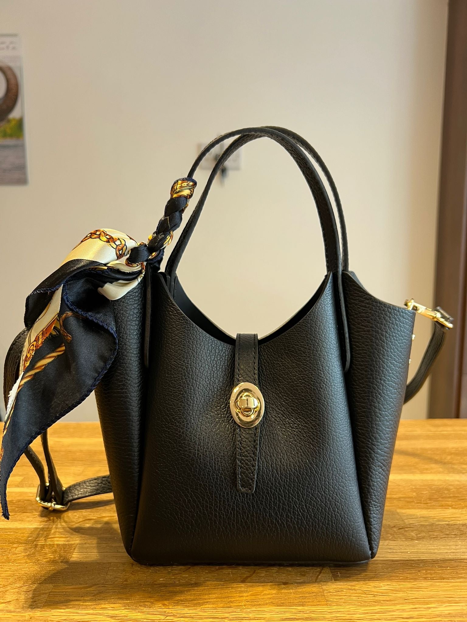 The Tilly Scarf-Italian Structured Leather Handbag