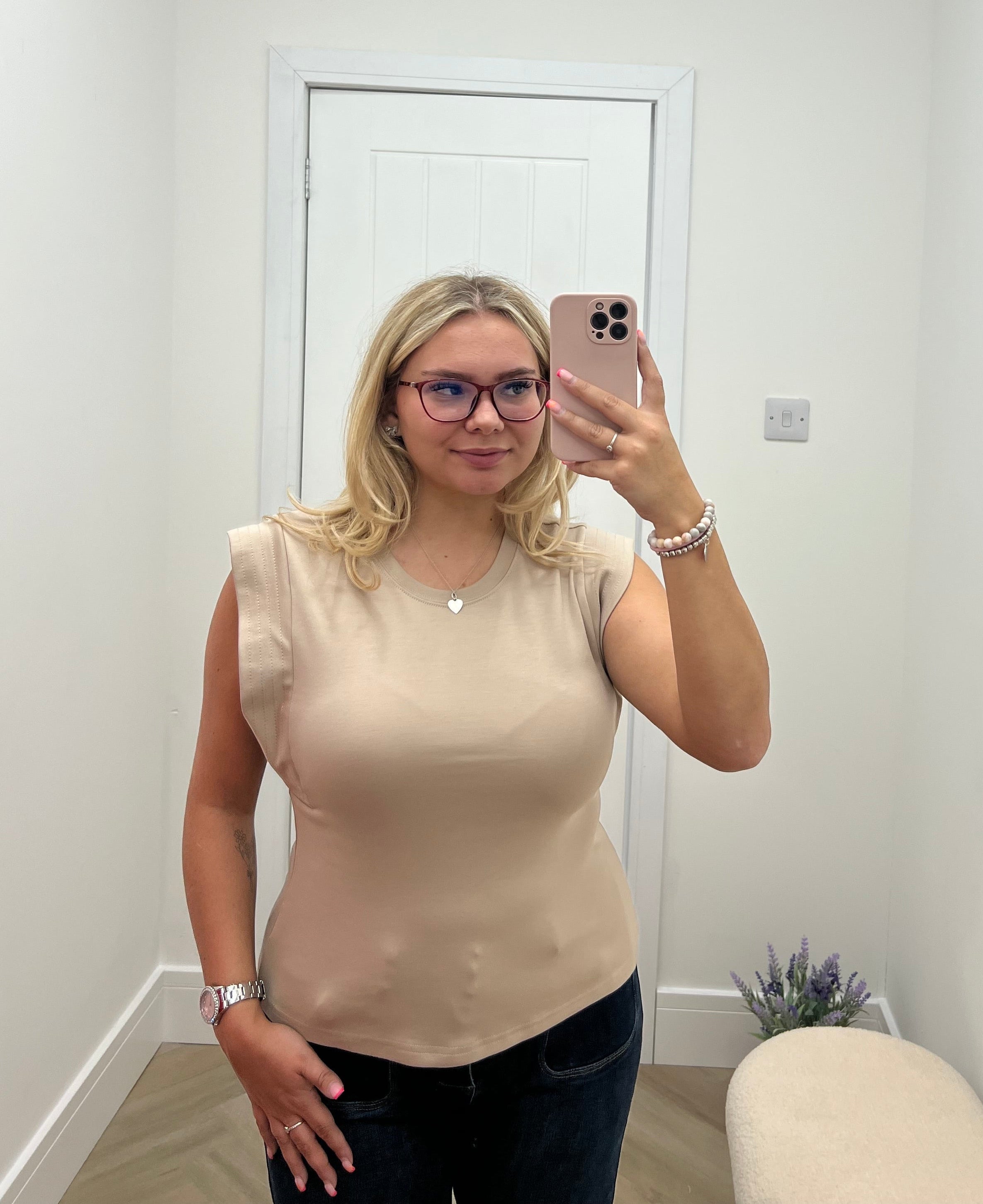 Lizzy Tee