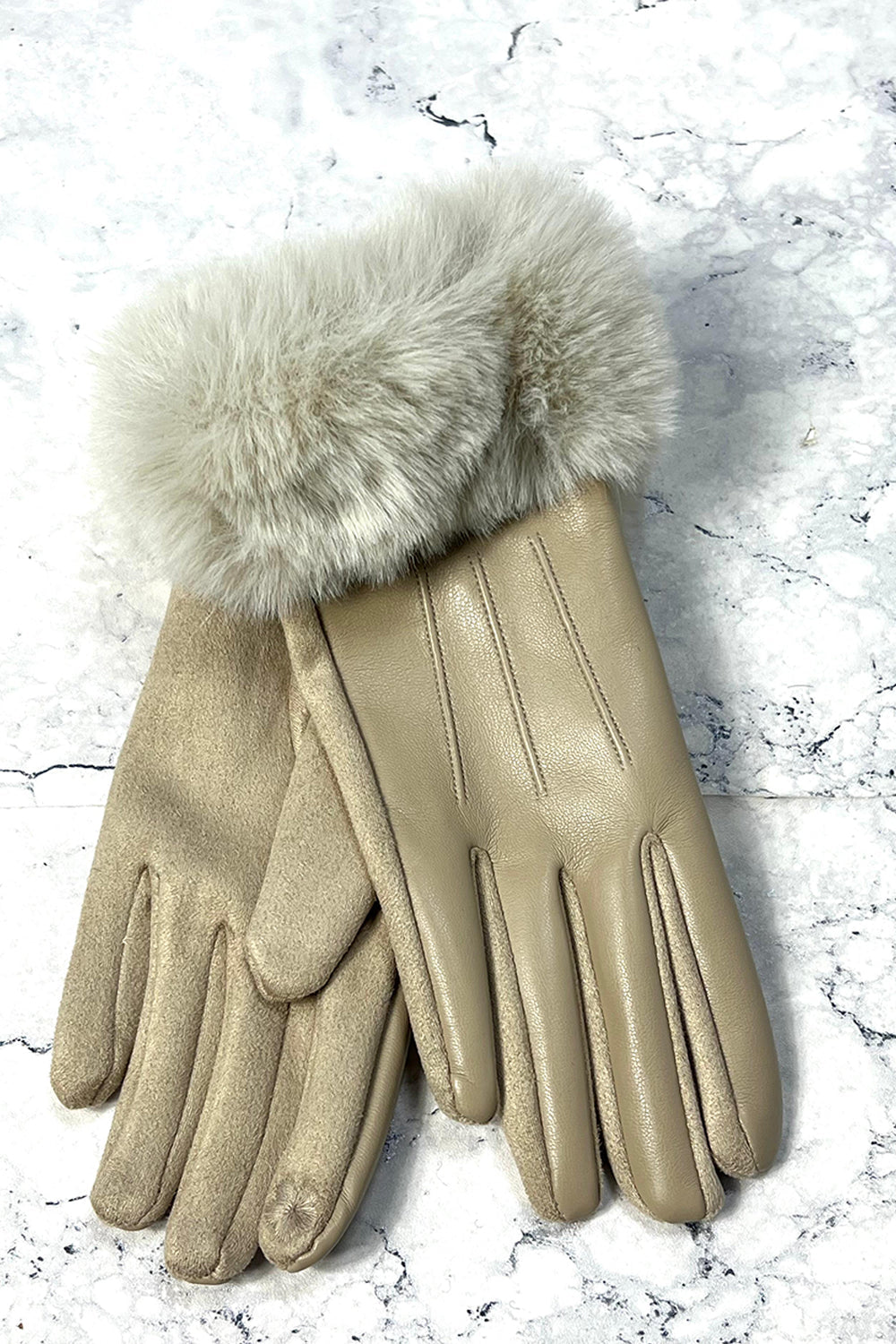 ❄️ Luxe Touch Faux Leather Gloves
