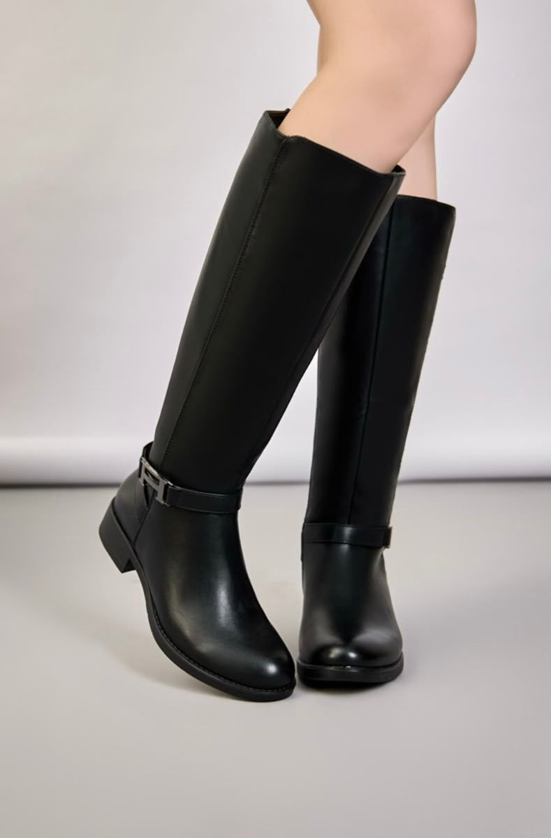 Alisa Boots