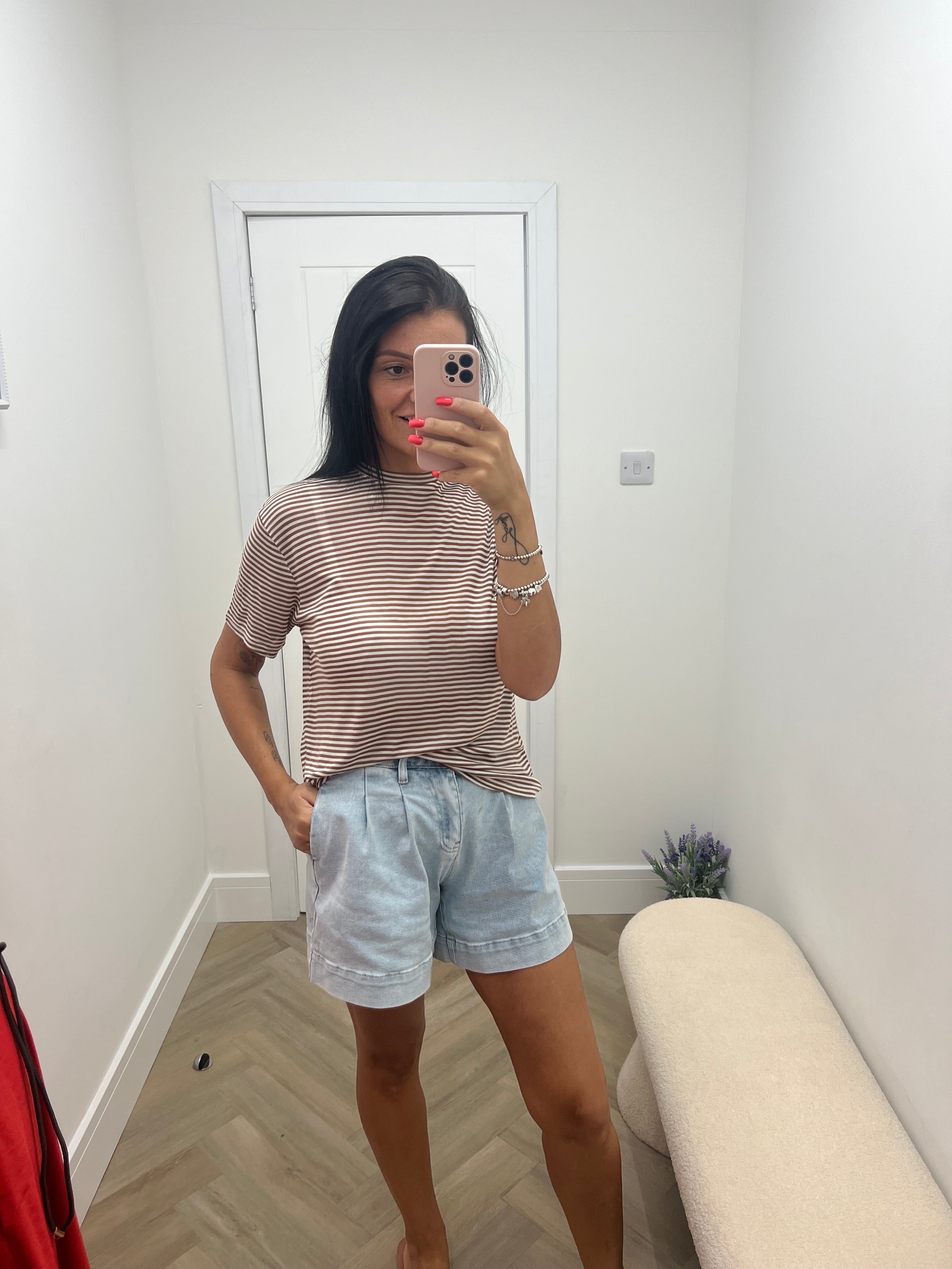 Gia stripe top🤎🤍🖤