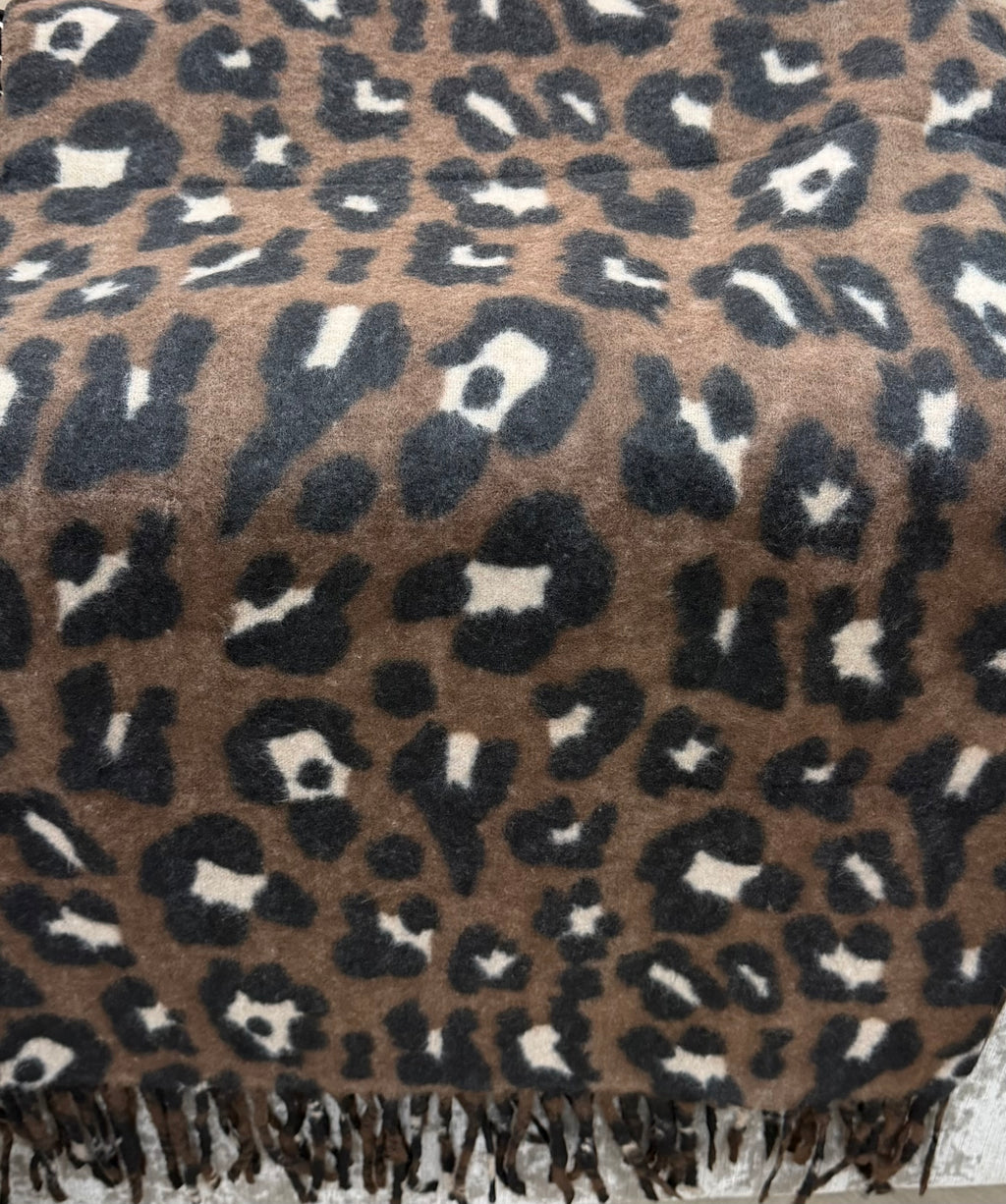Chunky Leopard Scarf