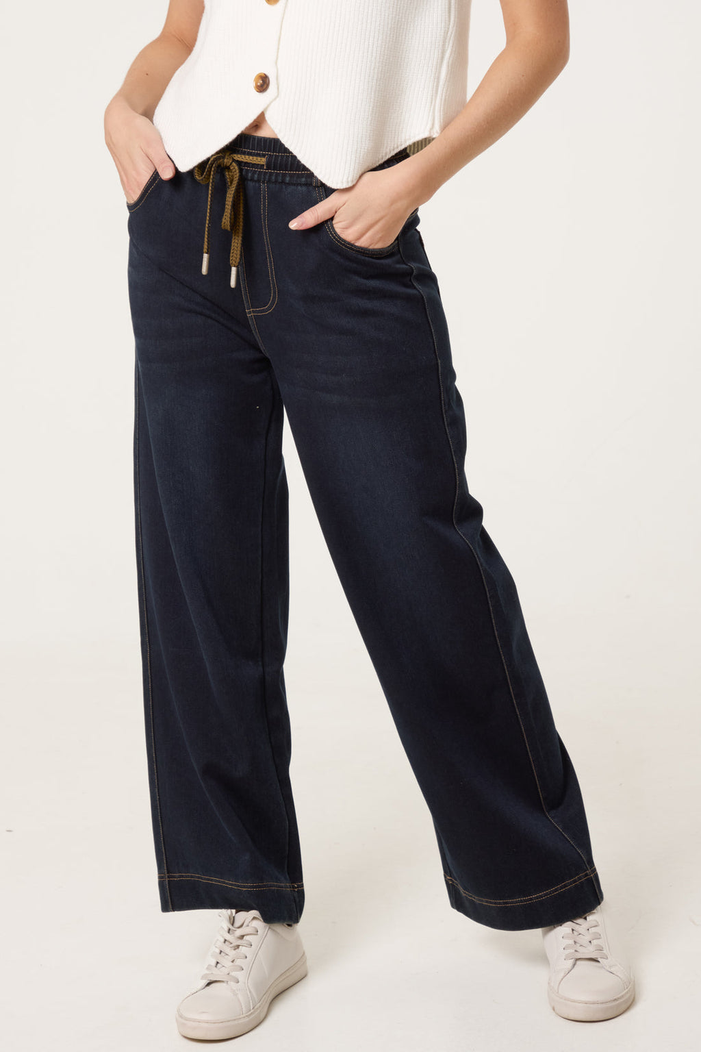 Indigo Flow String Jeans