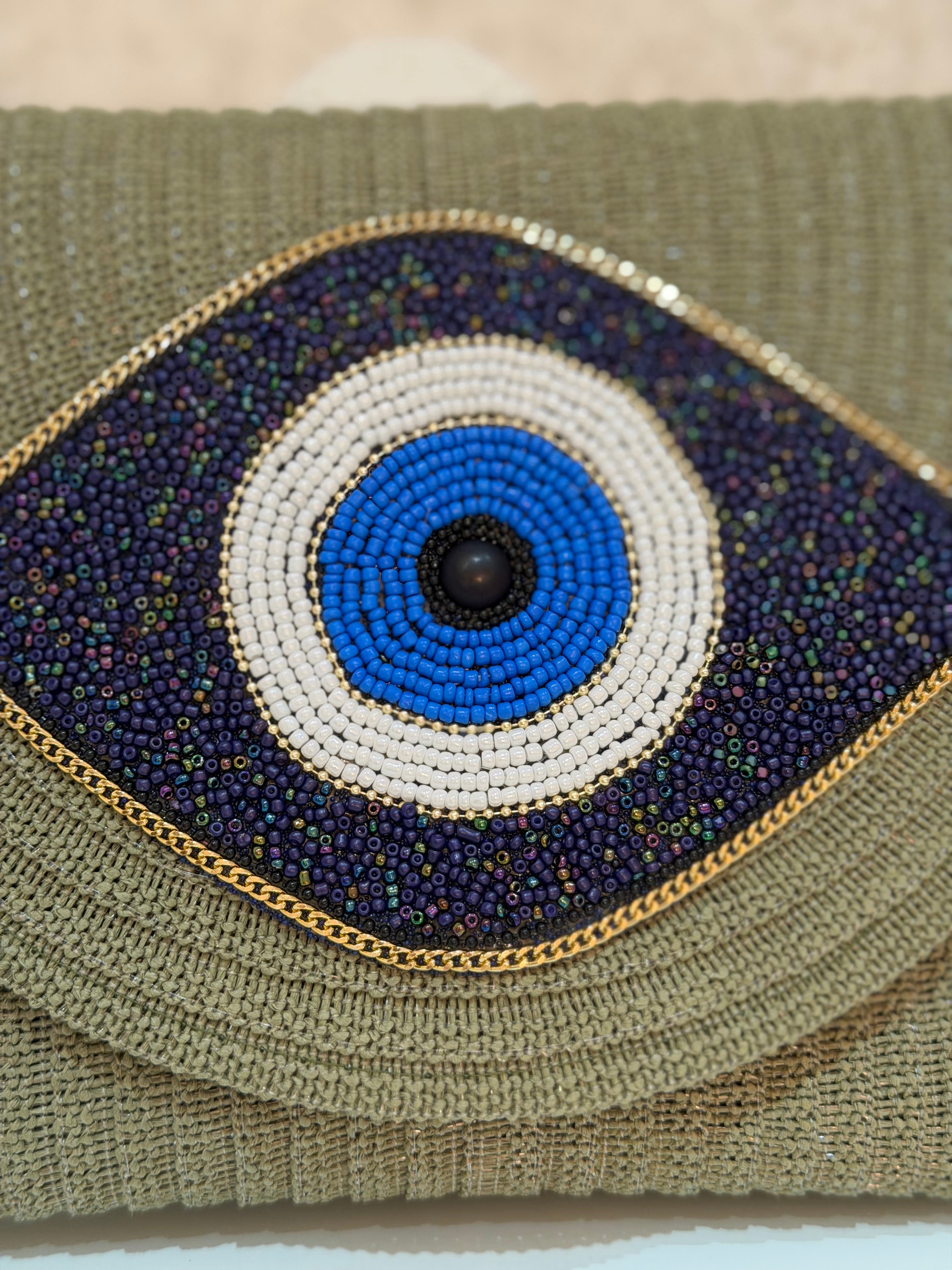 Eye Clutch