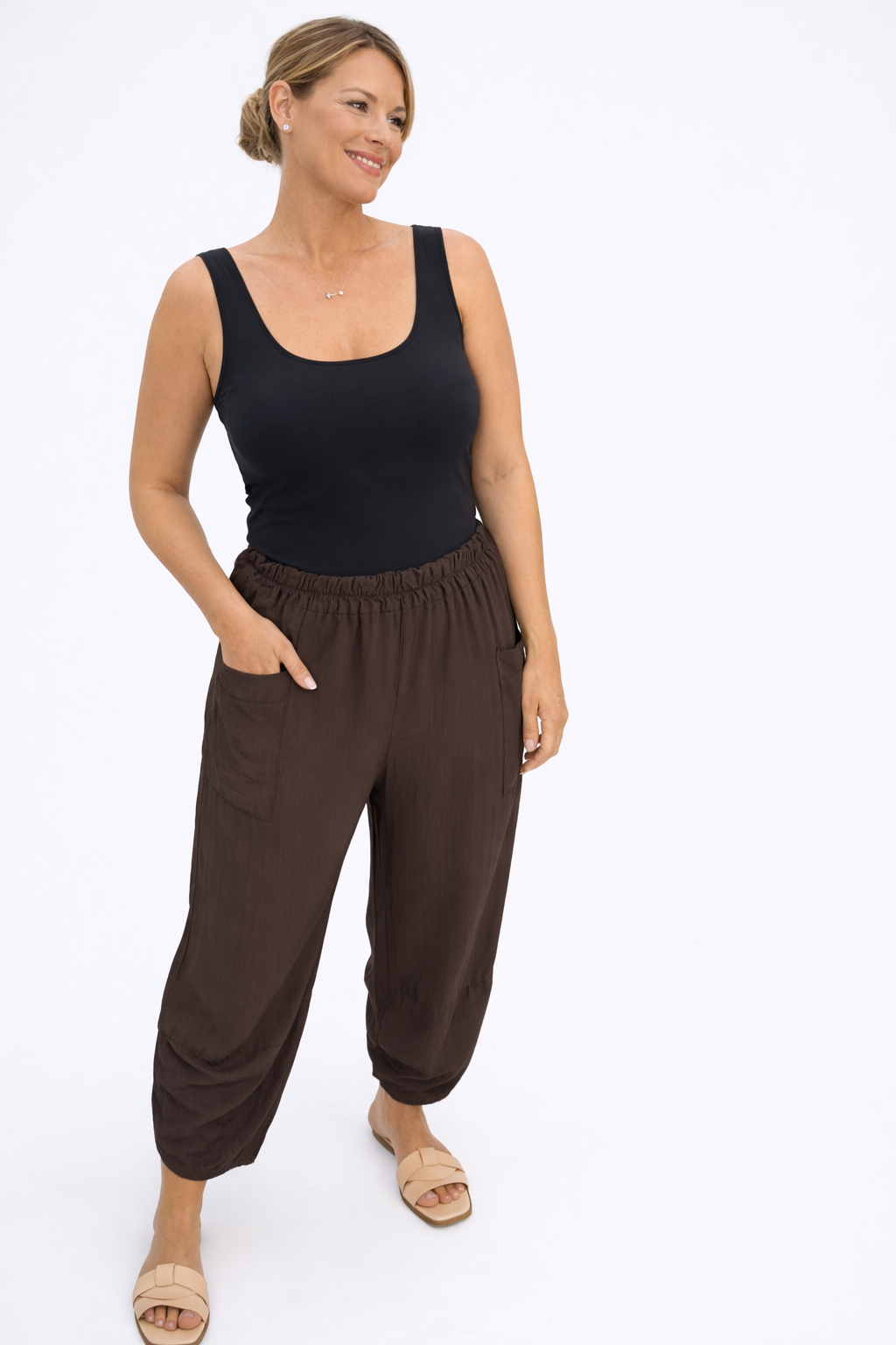 Betsy Carrot Leg Trousers 💫