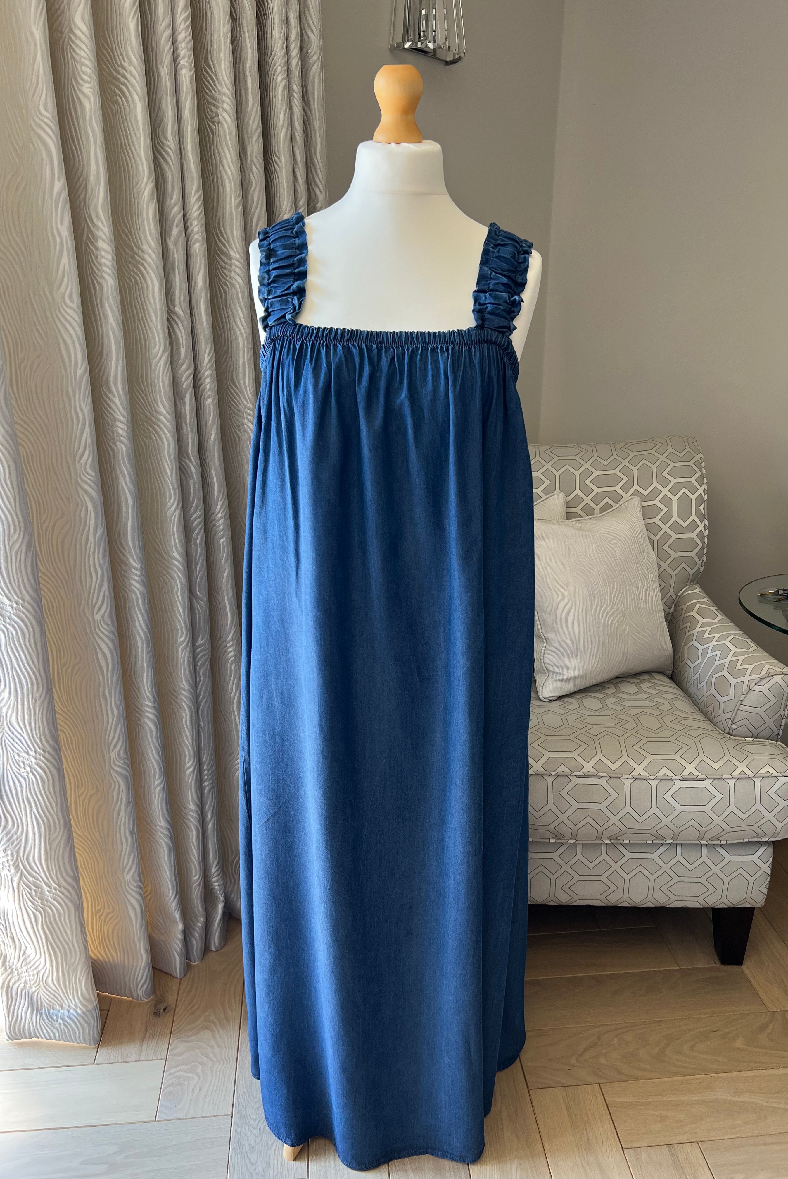 IndieBow-Strap Maxi Dress
