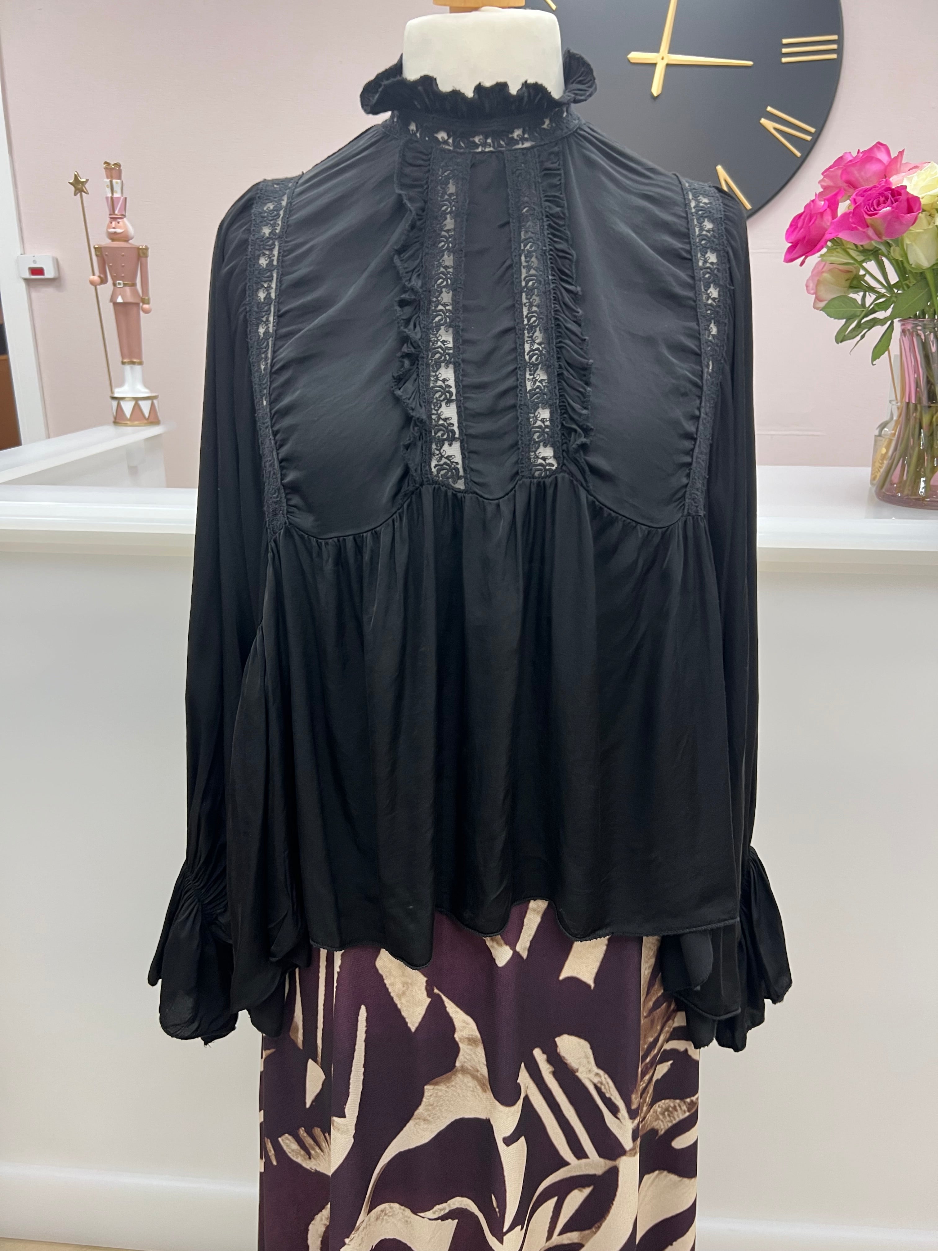 🖤 Midnight Frill Blouse