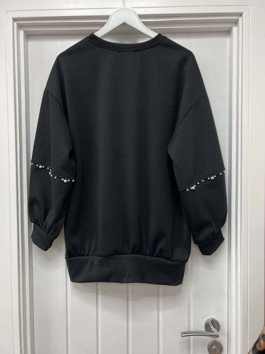 ✨ Pearl High-Low Sweatshirt