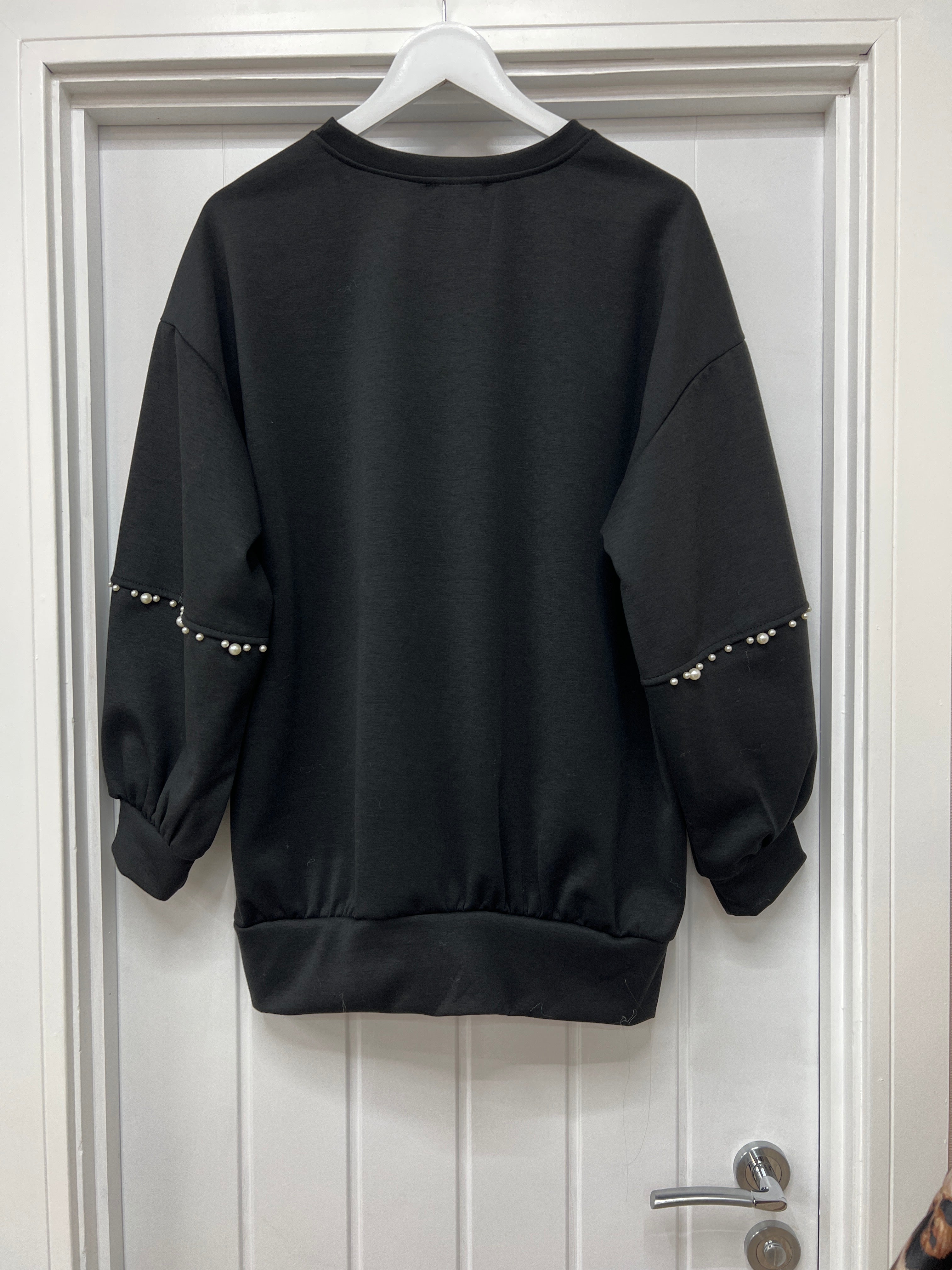 ✨ Pearl High-Low Sweatshirt