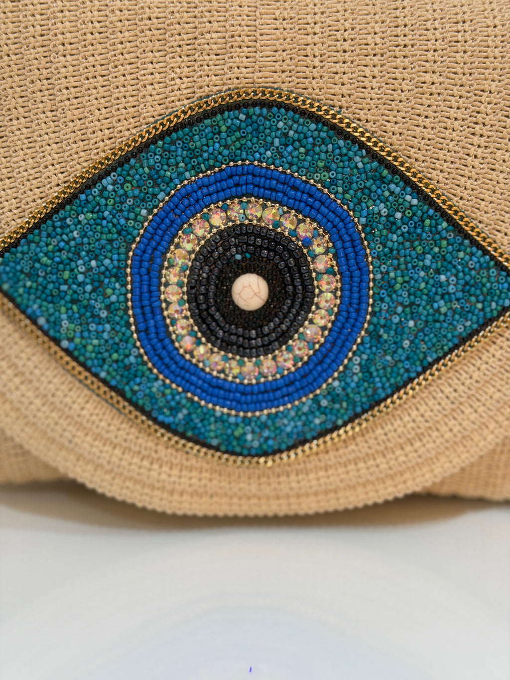 Eye Clutch