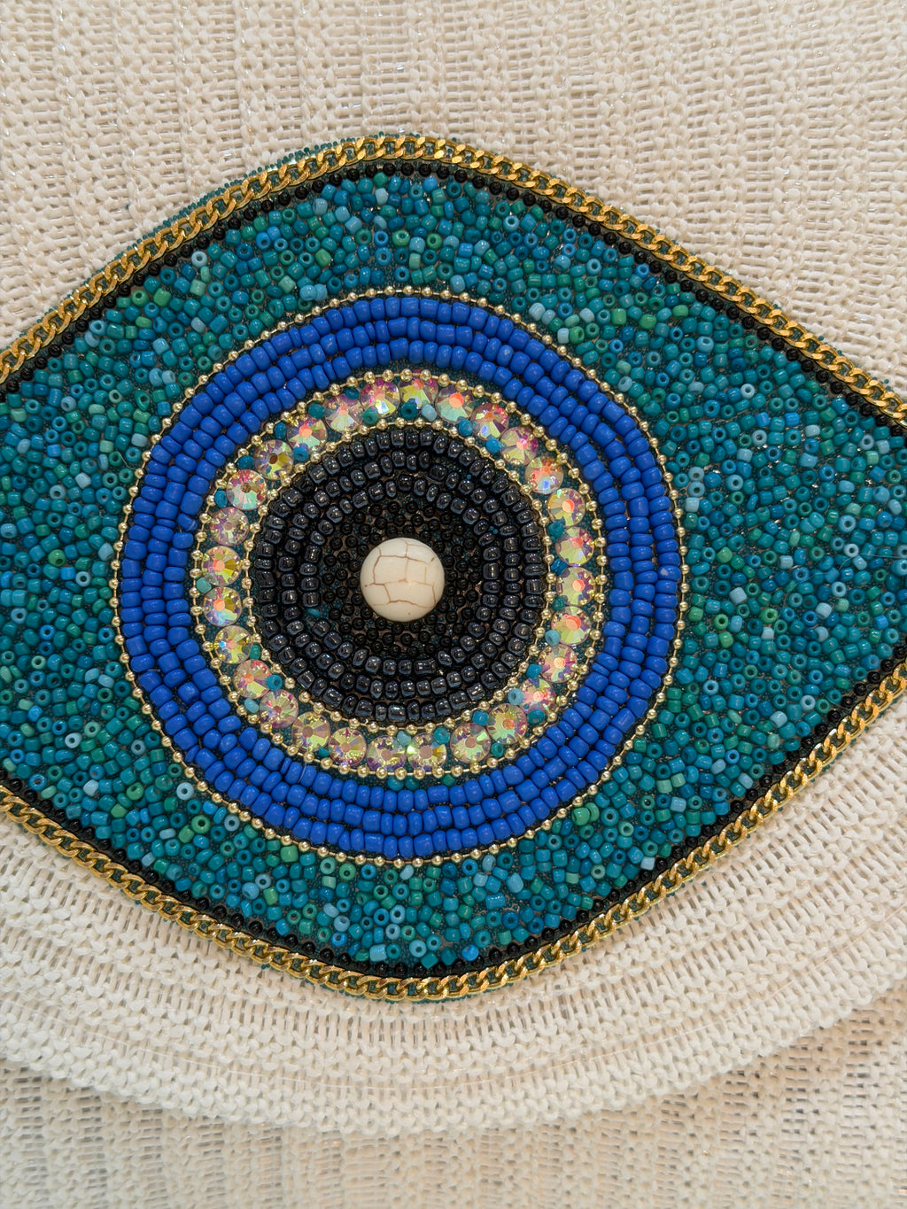 Eye Clutch