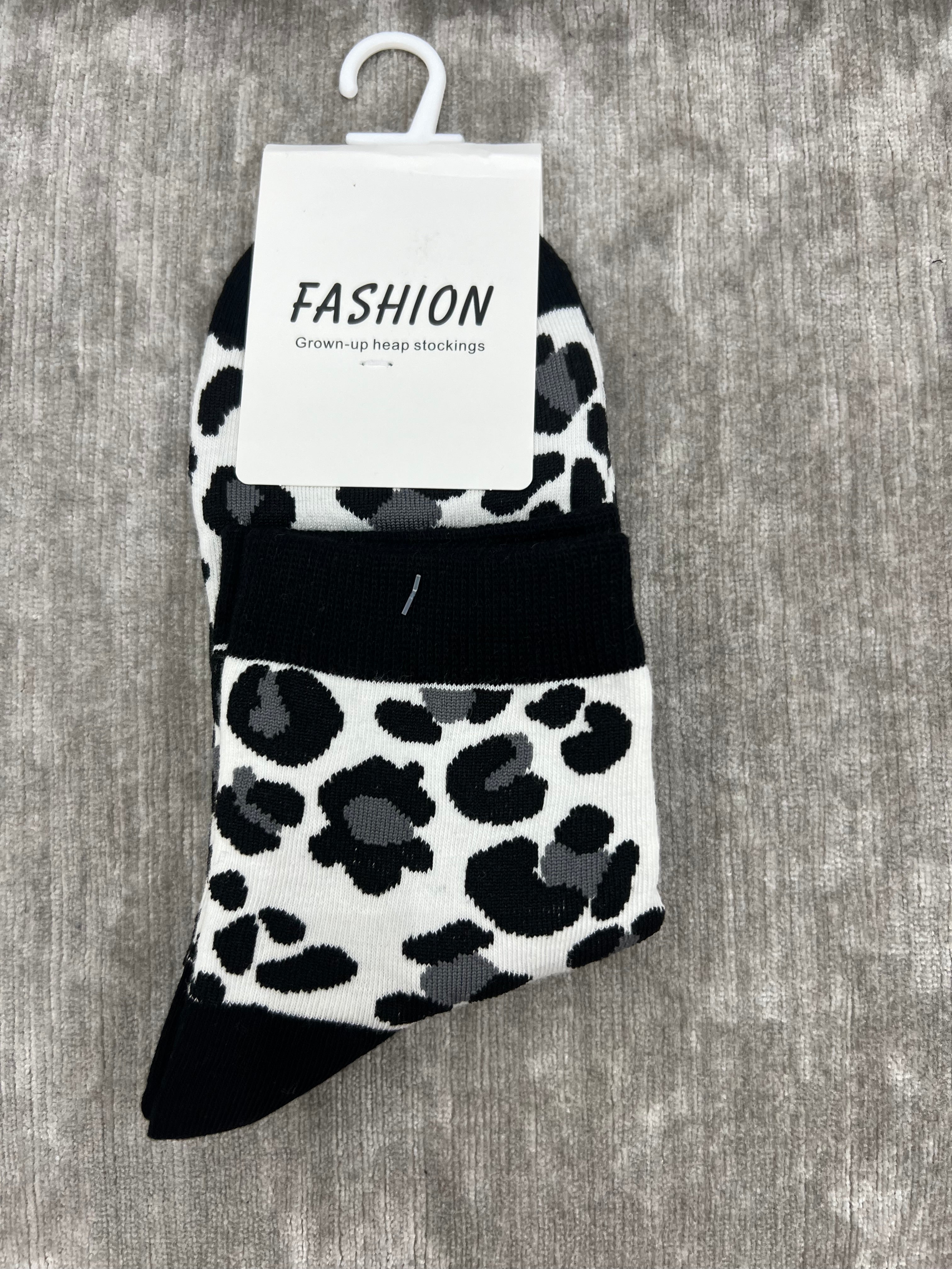 🐾 Animal Pattern Socks
