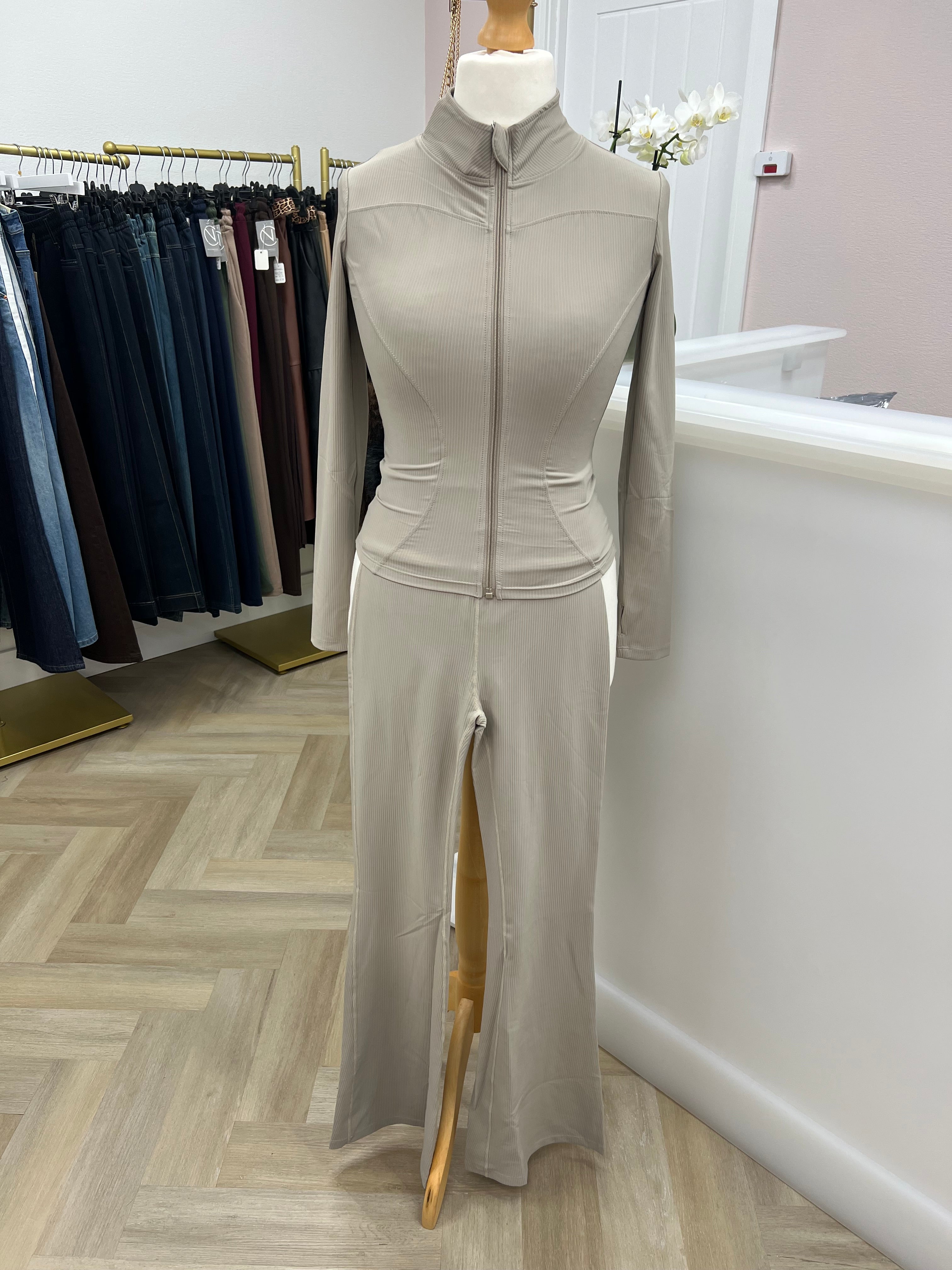 Sculpt & Zip Ribbed Set