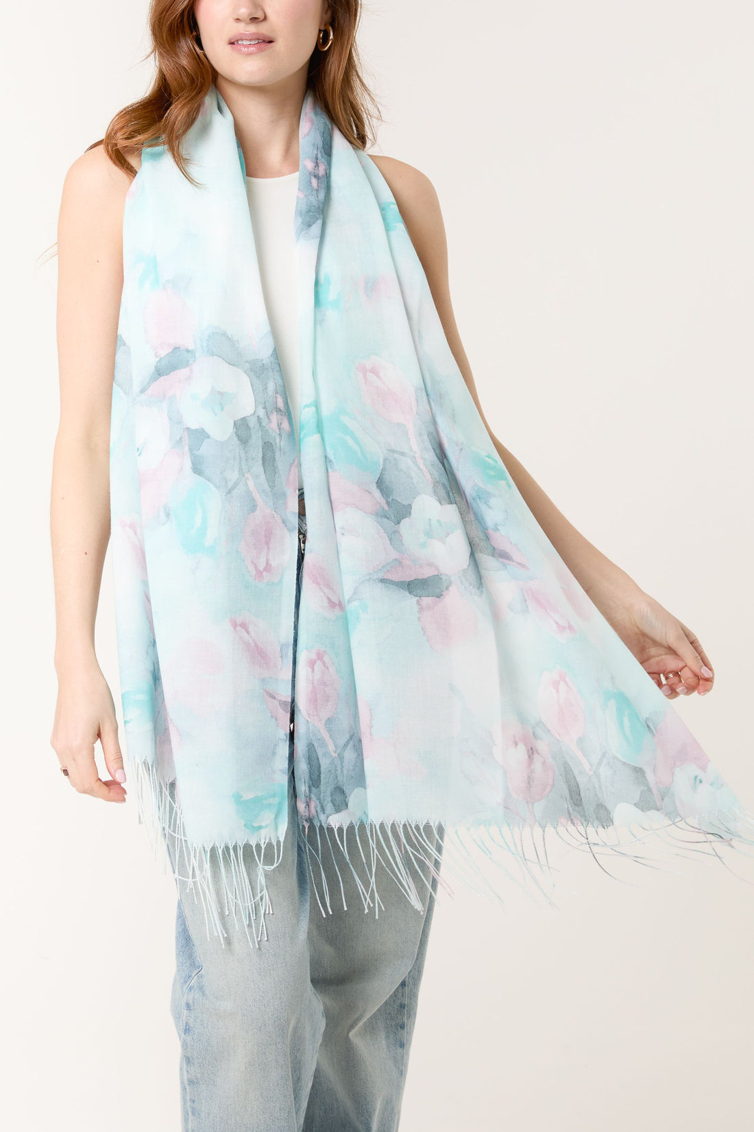 🌸 PASTEL FLORAL PRINT & TASSEL SCARF