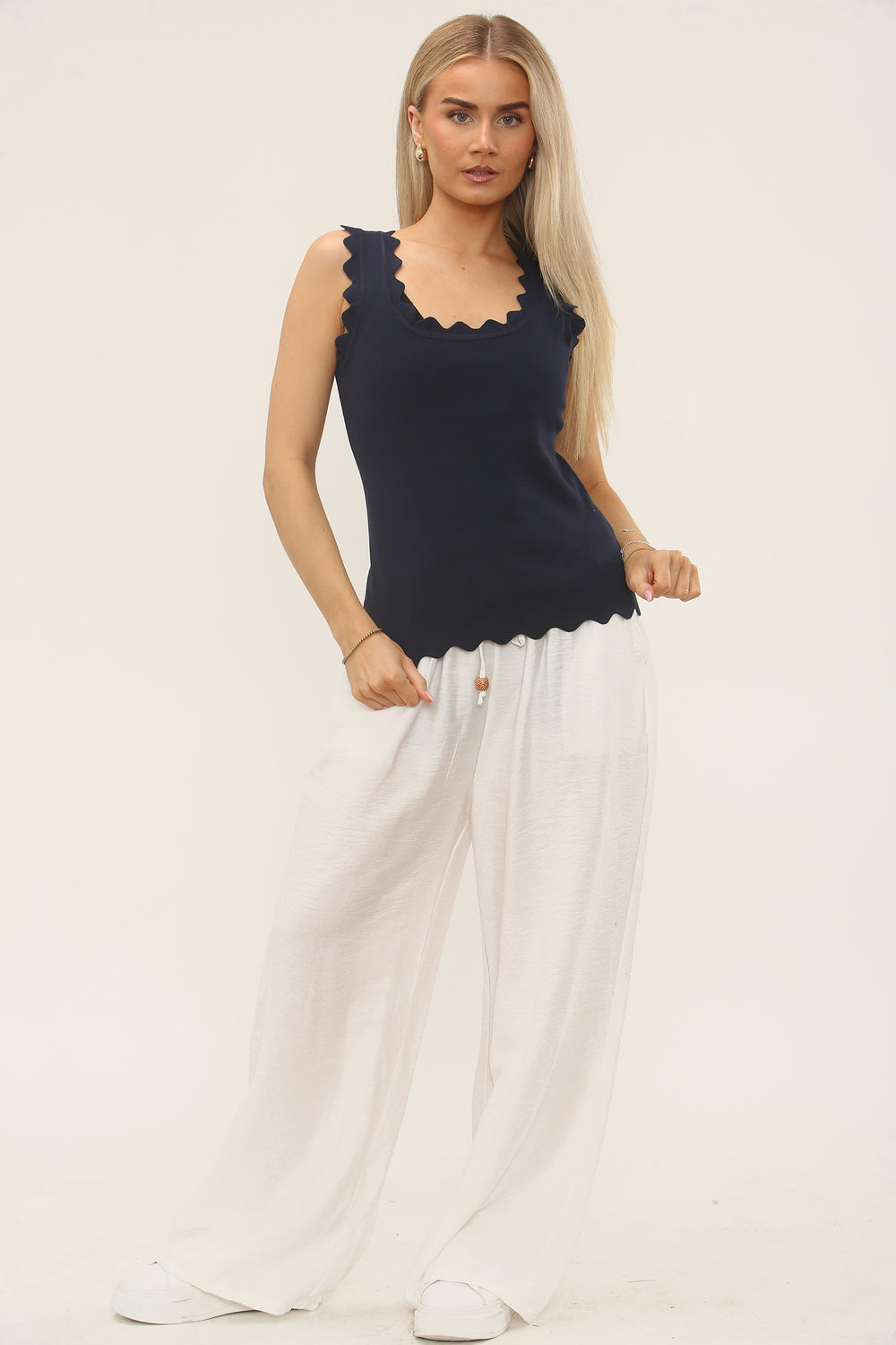 The Elowen Scallop Vest