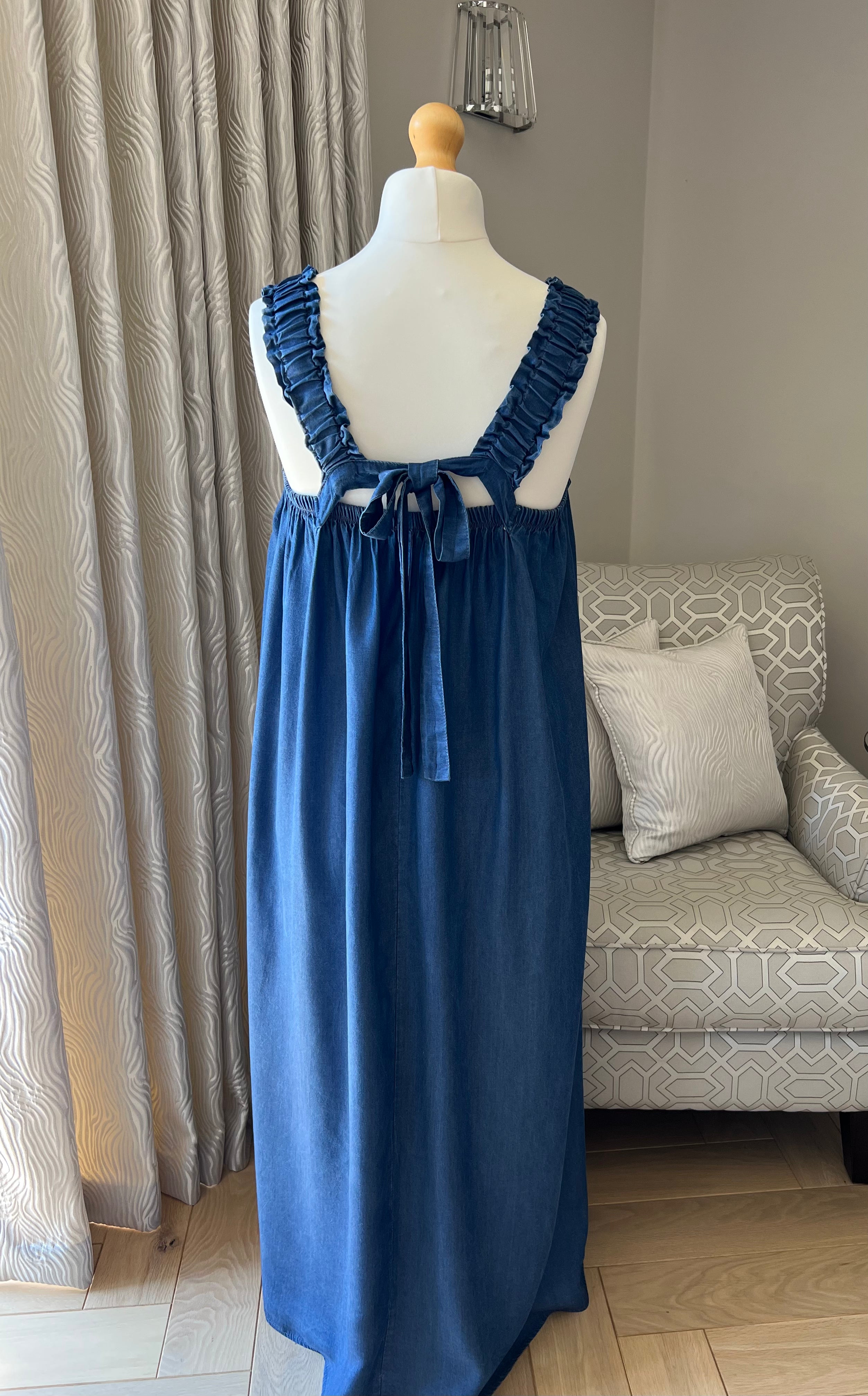 IndieBow-Strap Maxi Dress