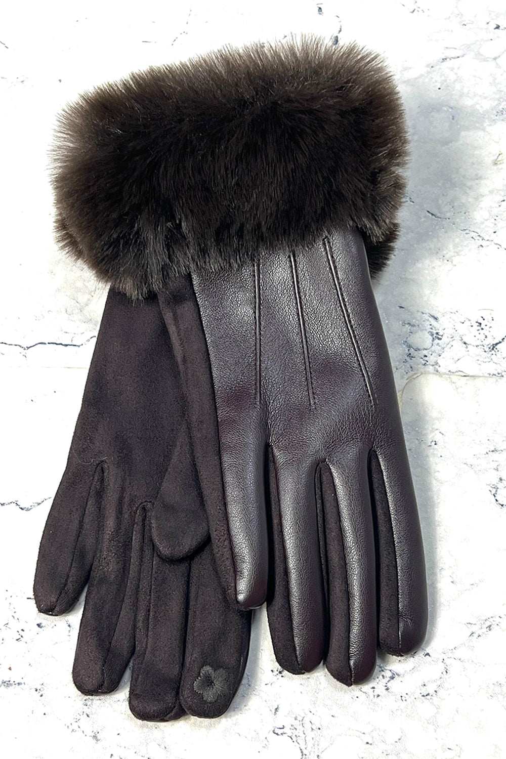 ❄️ Luxe Touch Faux Leather Gloves