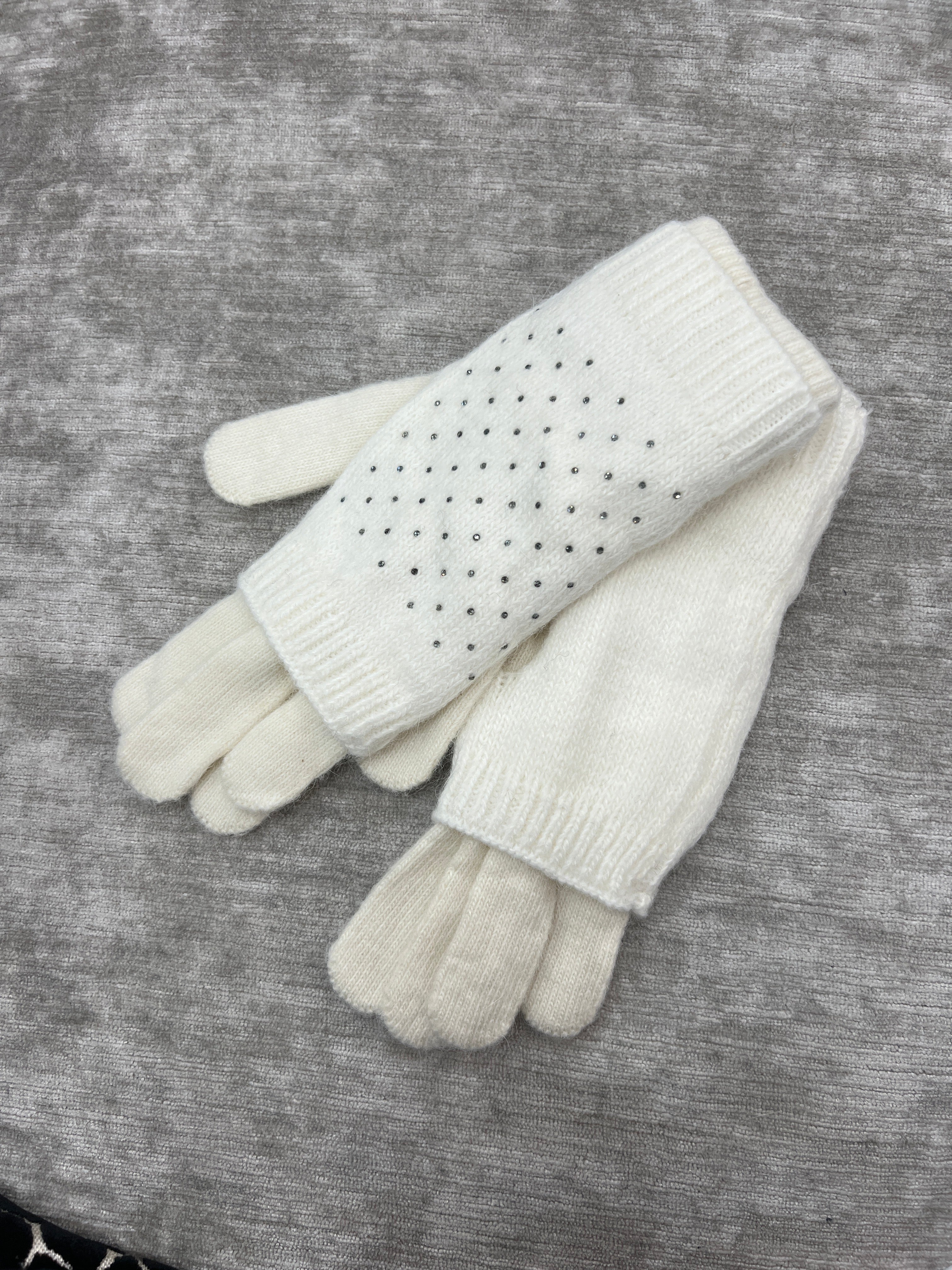 🧤Frostlight Studded Knit Gloves