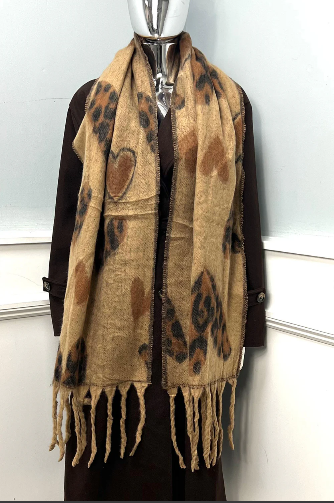 Heart Leopard Scarf – Camel