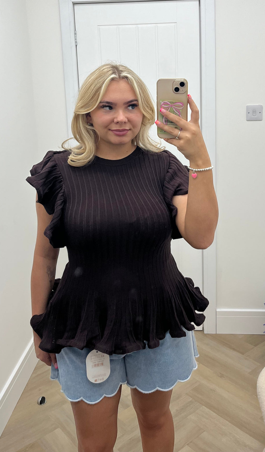 Kelsie Frill top🤍🖤🤎