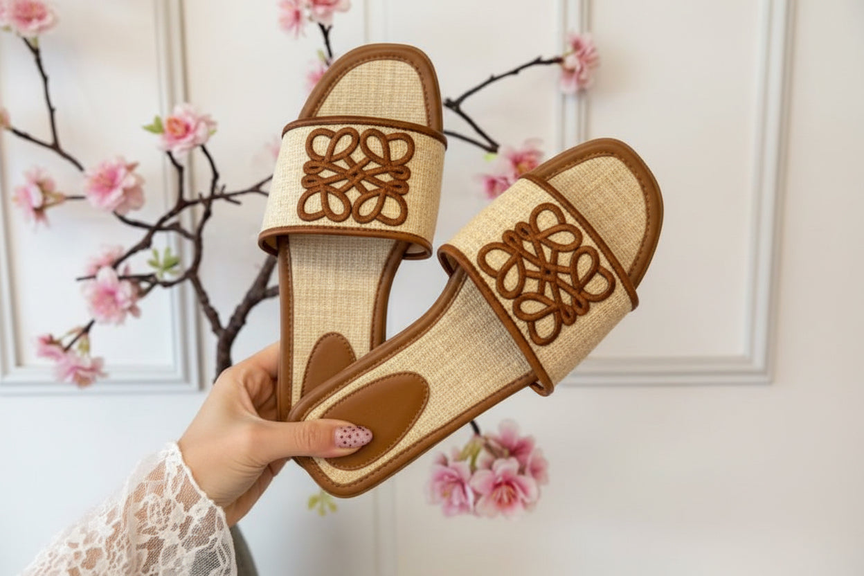 🖤🤎🤍🧡 Woven Appliqué Slide Sandals